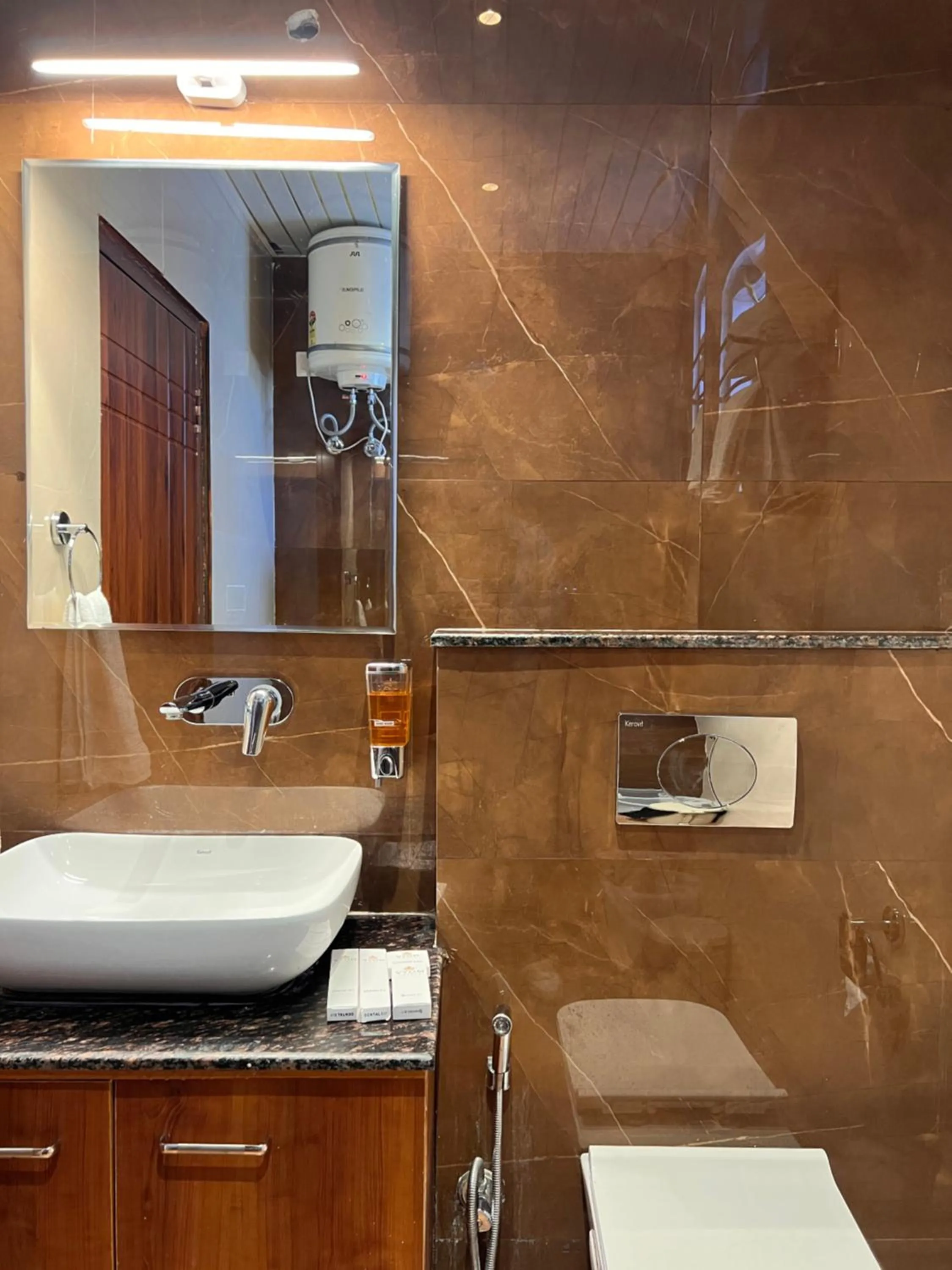 Bathroom in Vyom Boutique Hotel Rishikesh