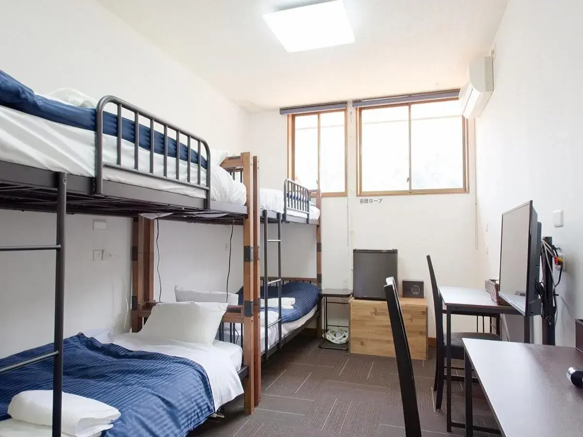 bunk bed, Bed in TABIHAKU STAY 香住 bunk bed, Bed in TABIHAKU STAY 香住