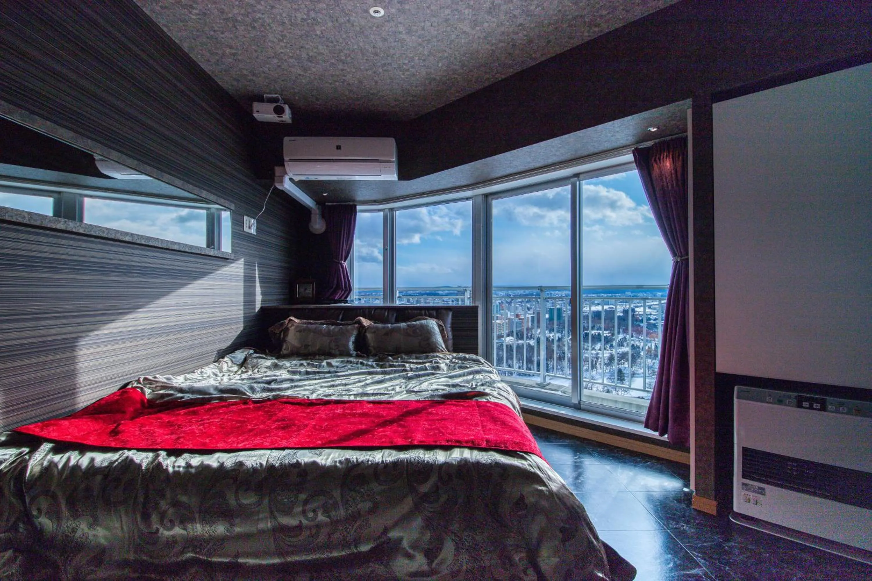 Bed in Meteor Shower