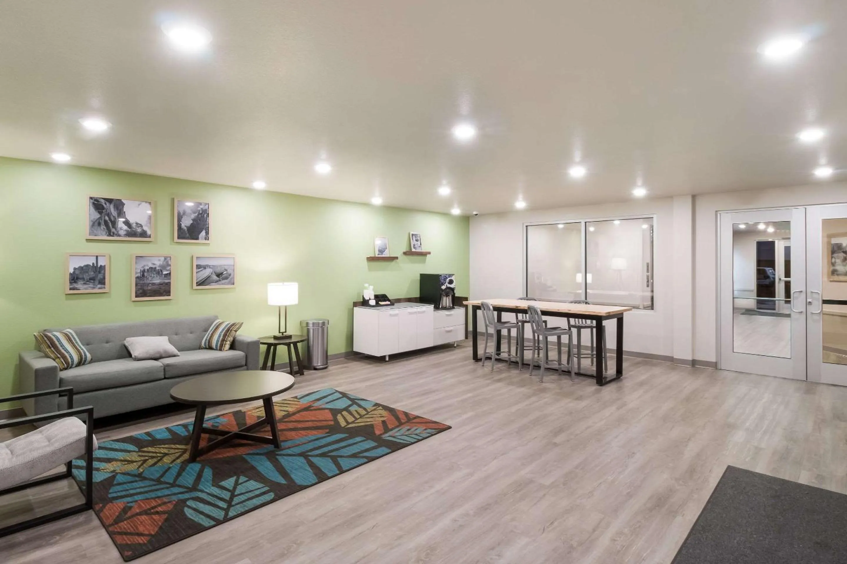 Lobby or reception in WoodSpring Suites Mesa Chandler
