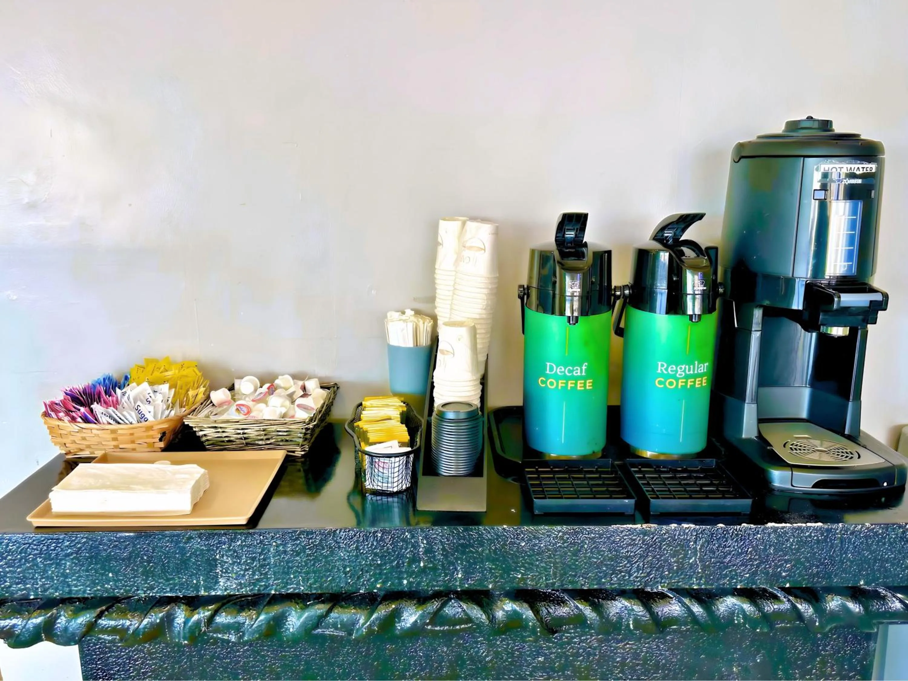 Coffee/tea facilities in Quality Inn Fort Worth - Downtown East