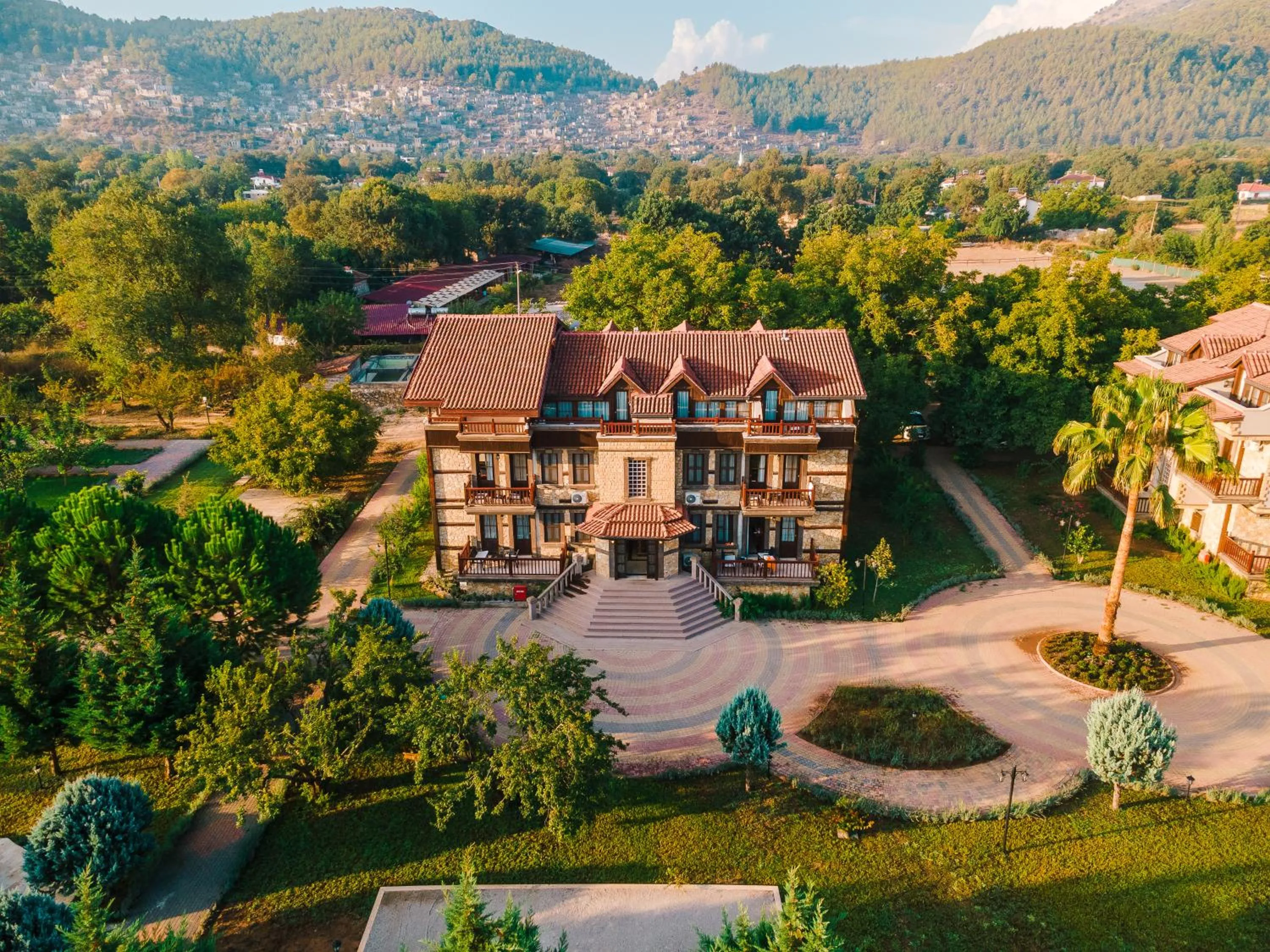 Property building in Enso Inn