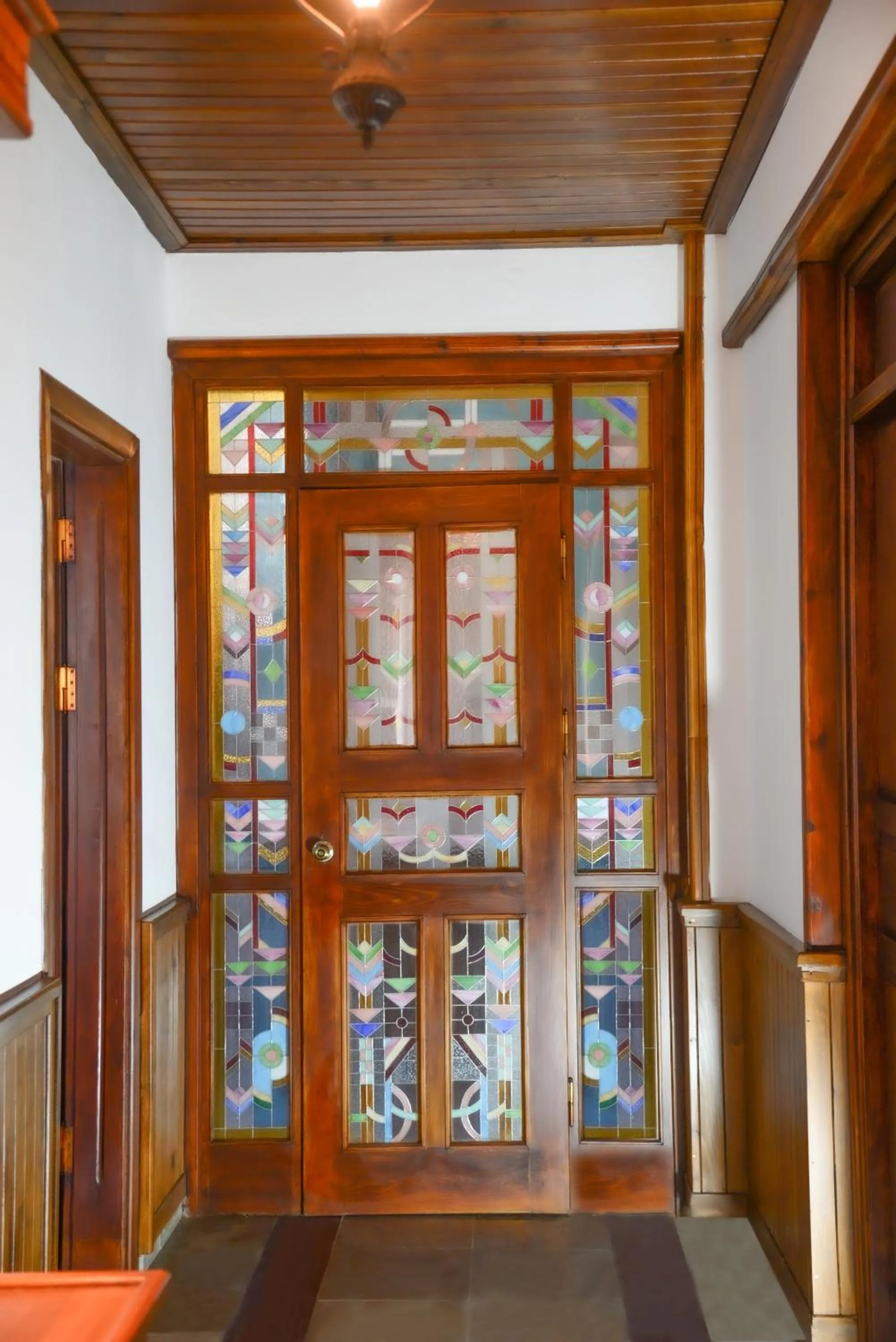 Decorative detail in Enso Inn