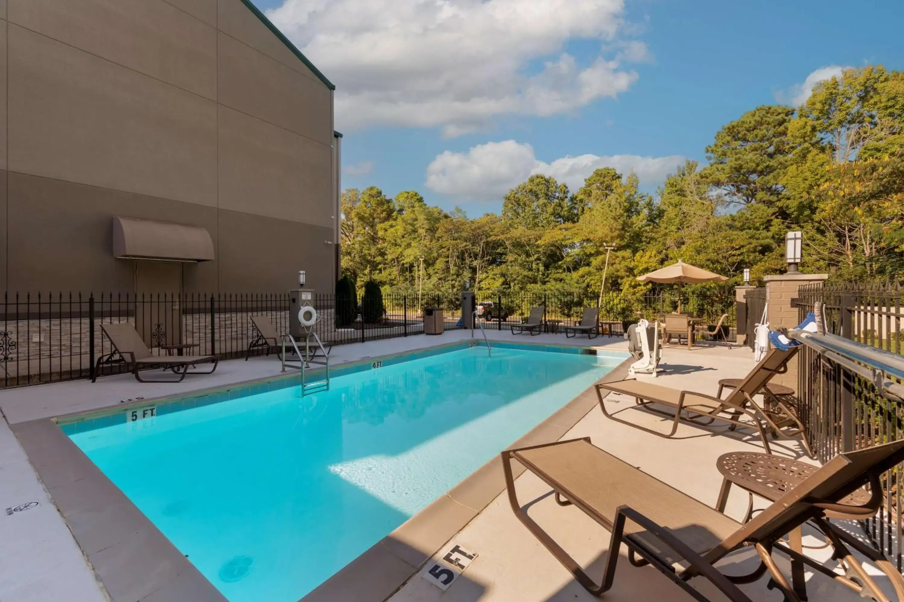Pool view in Best Western Plus Russellville Hotel & Suites Pool view in Best Western Plus Russellville Hotel & Suites