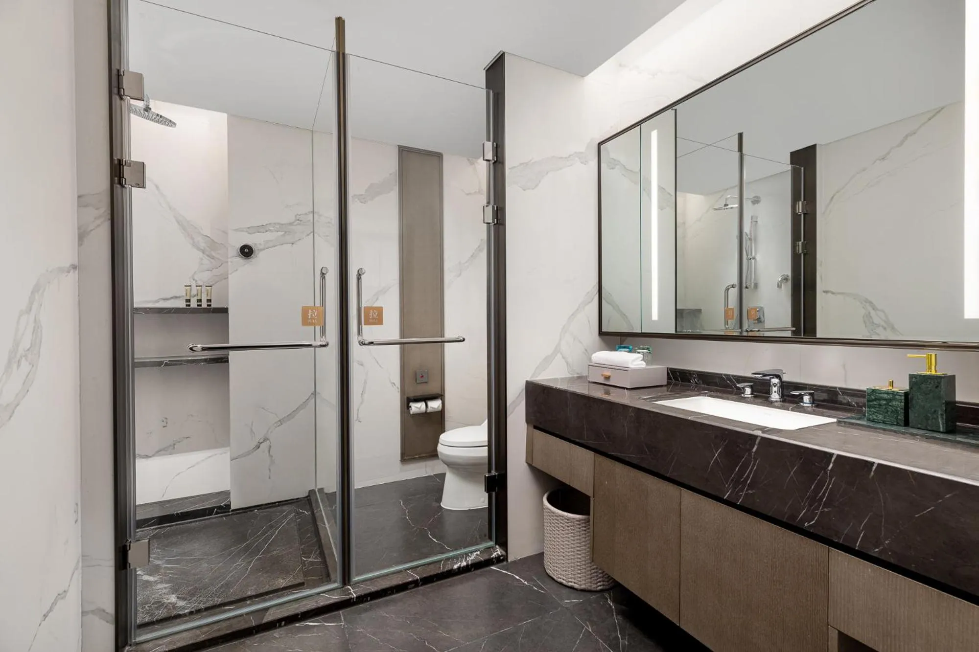 Shower in Ascott Qinhuang Chengdu