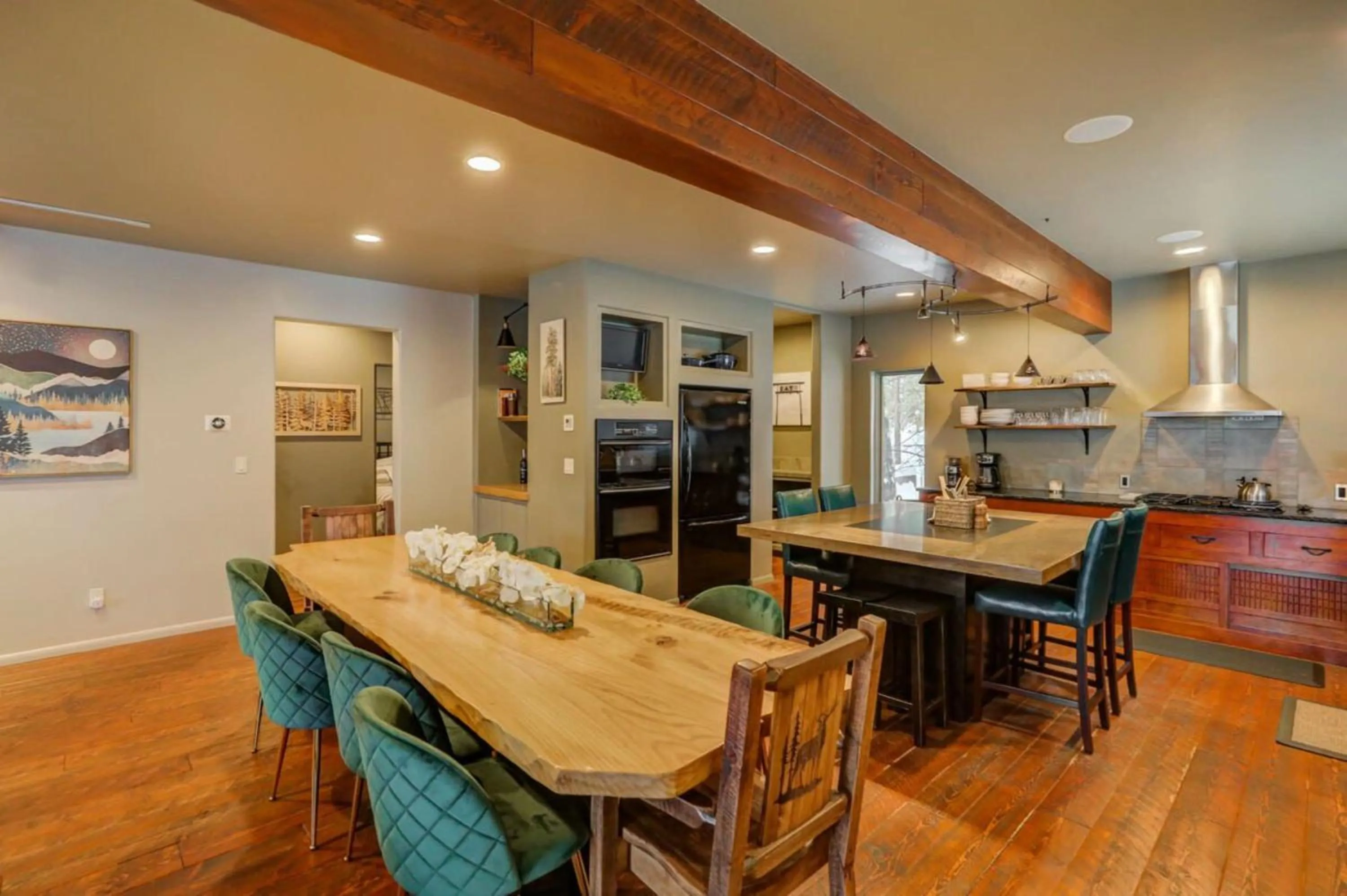 Kitchen or kitchenette in Mackinaw Manor by Casago McCall - Donerightmanagement