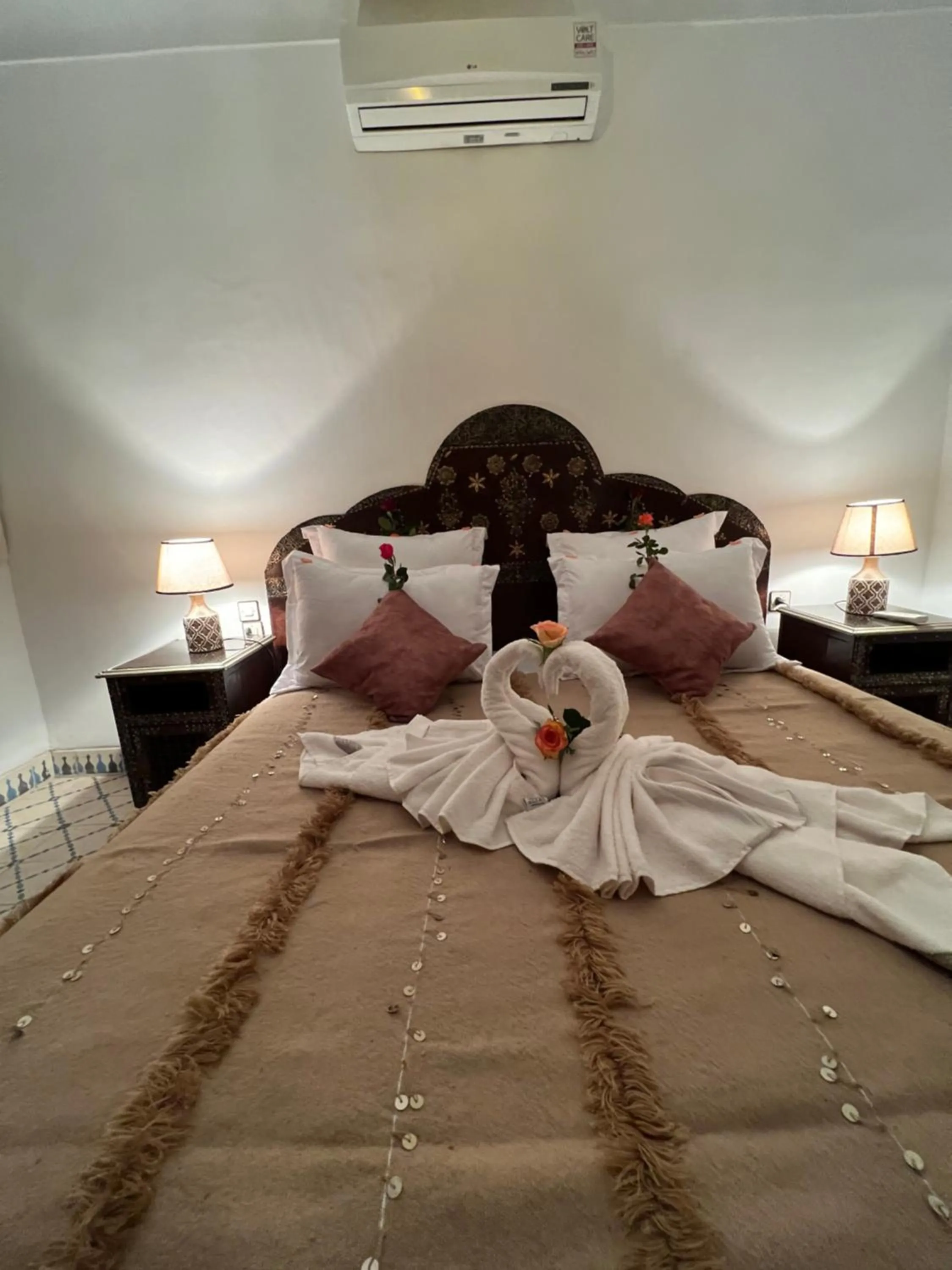 Photo of the whole room, Bed in Riad Malfa