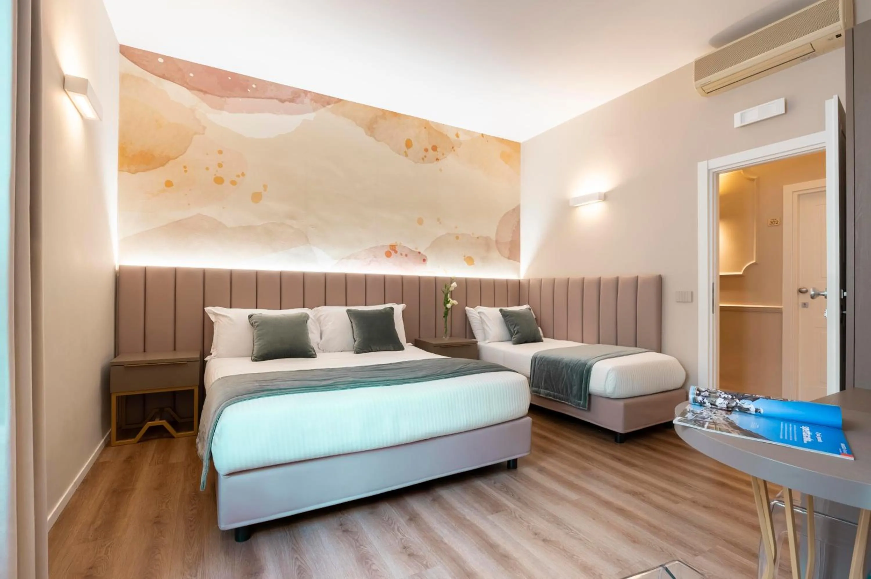 Bedroom, Bed in Hotel Magic