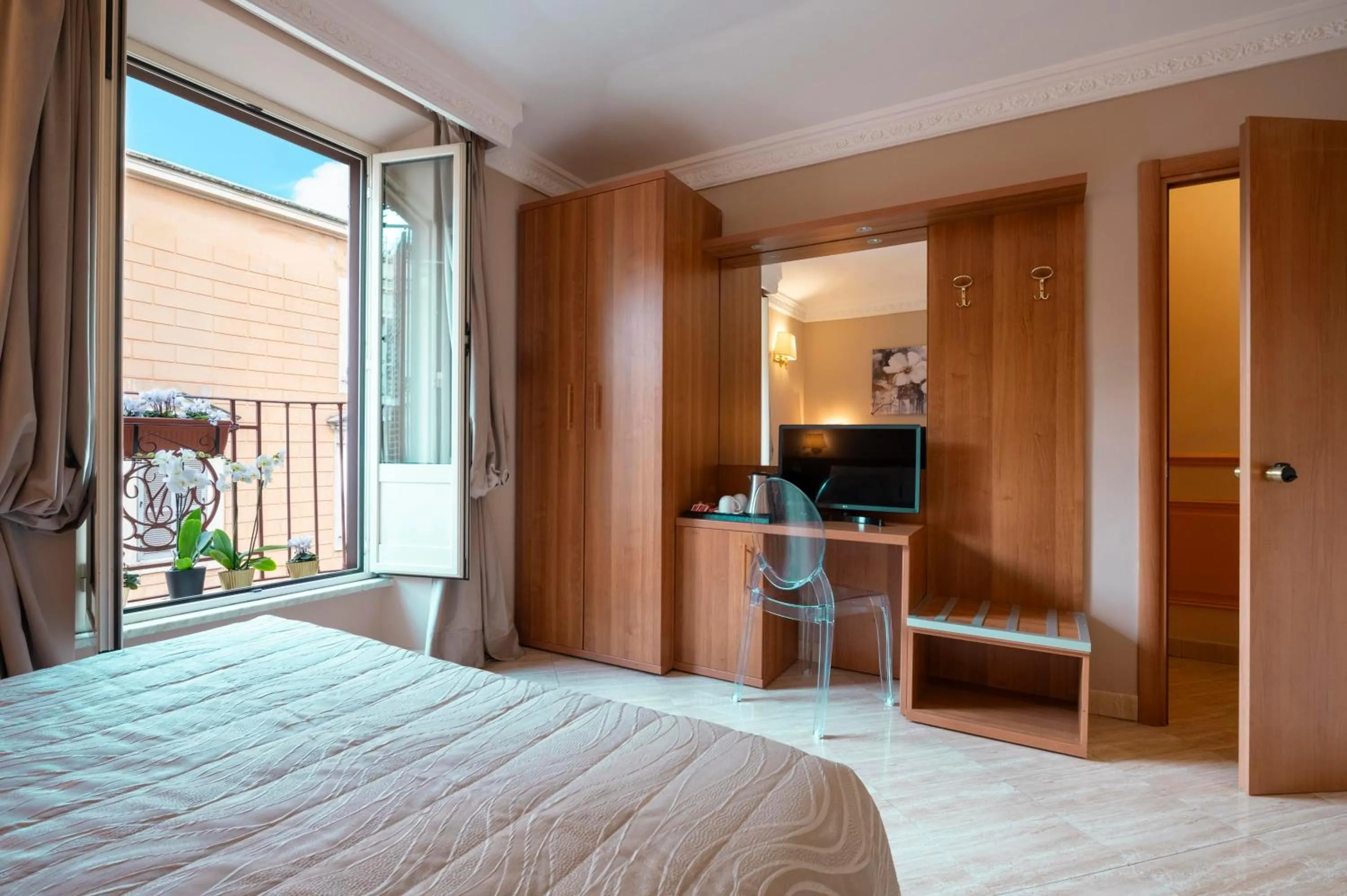 Photo of the whole room, Bed in Hotel Magic