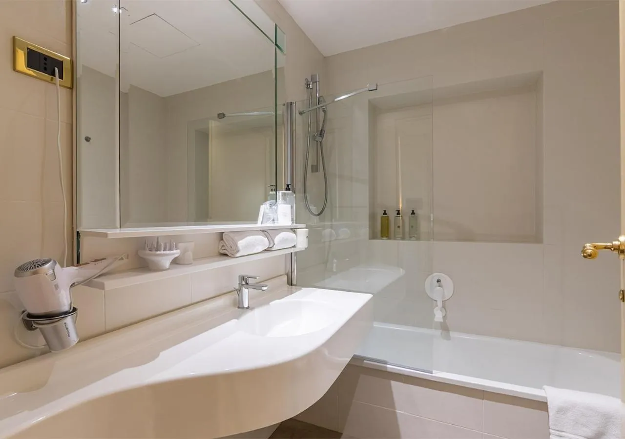 Bathroom in Hotel Salus Terme - Adults Only