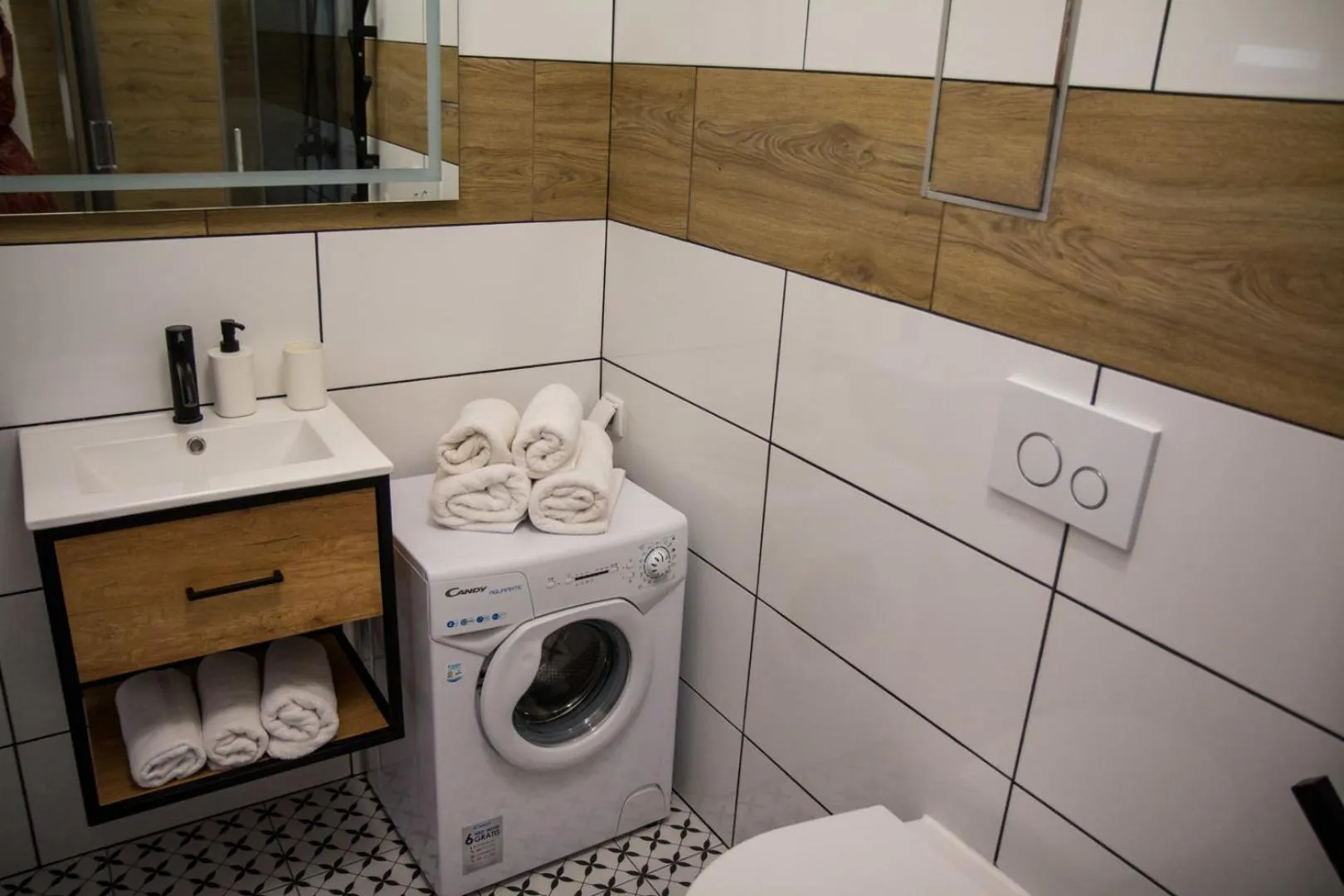 Bathroom in Apartament Uleczka by Rentoom