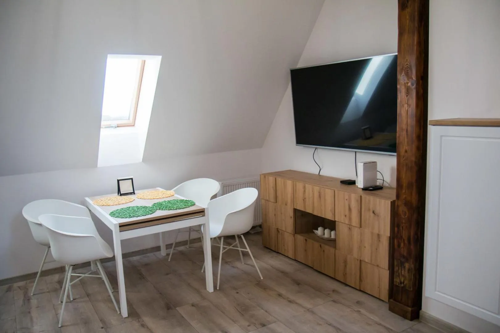 Communal lounge/ TV room in Apartament Uleczka by Rentoom