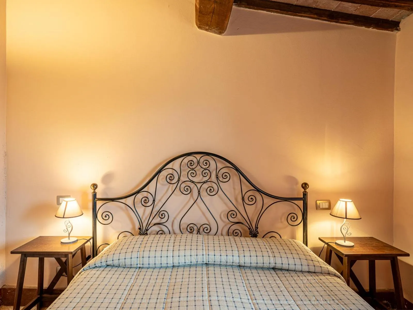 Bed in Antico Borgo Poggiarello