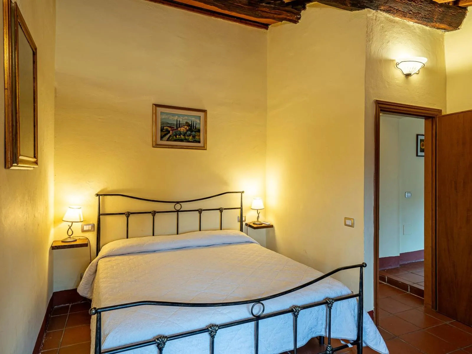 Bed in Antico Borgo Poggiarello