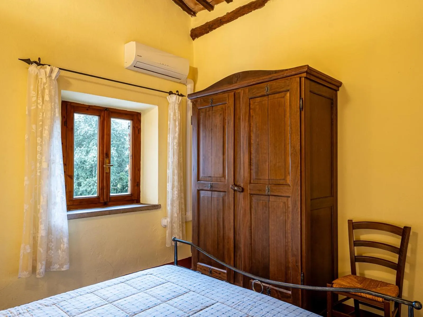 Bed in Antico Borgo Poggiarello