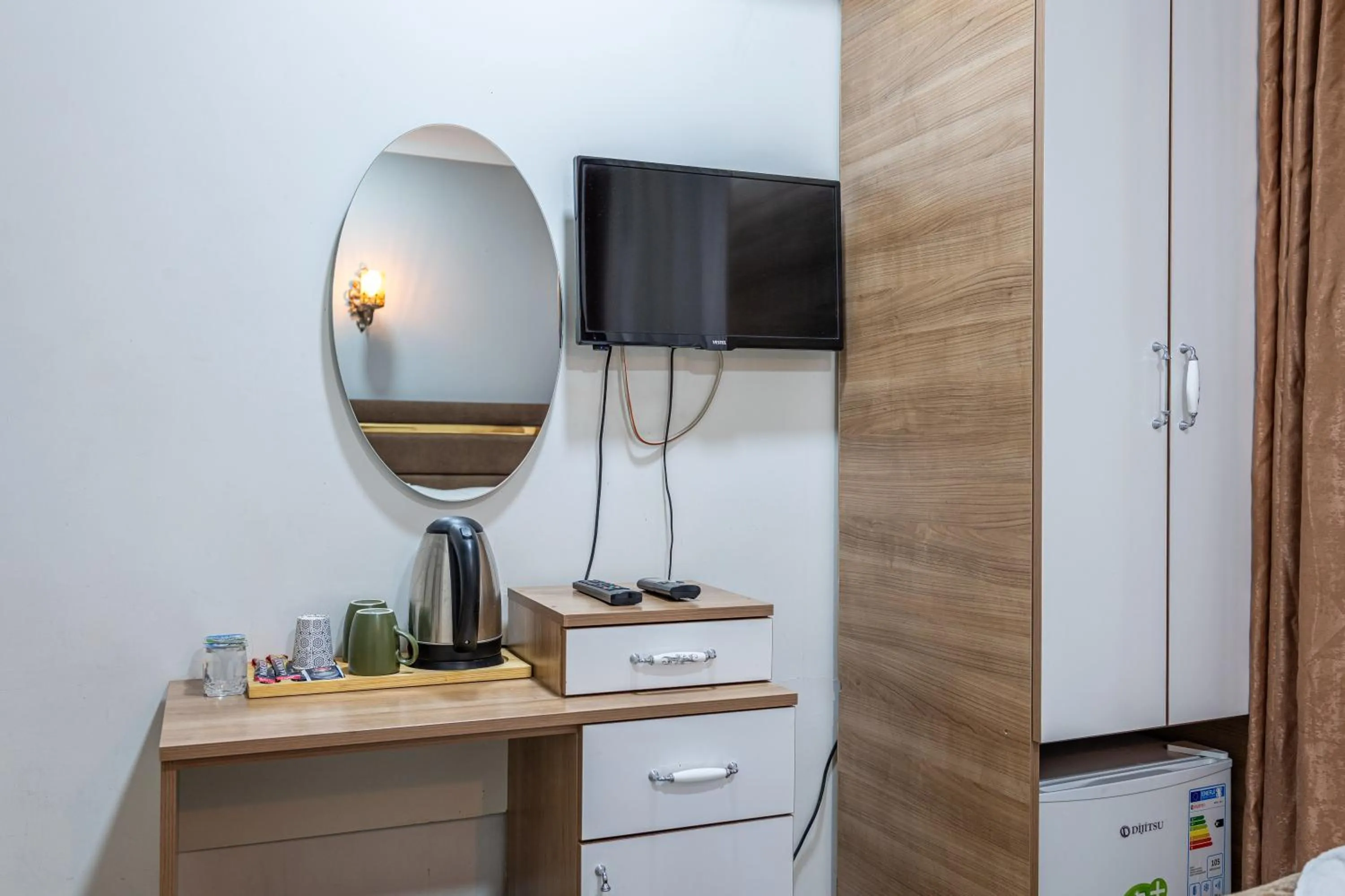 TV and multimedia in LAOS OTEL