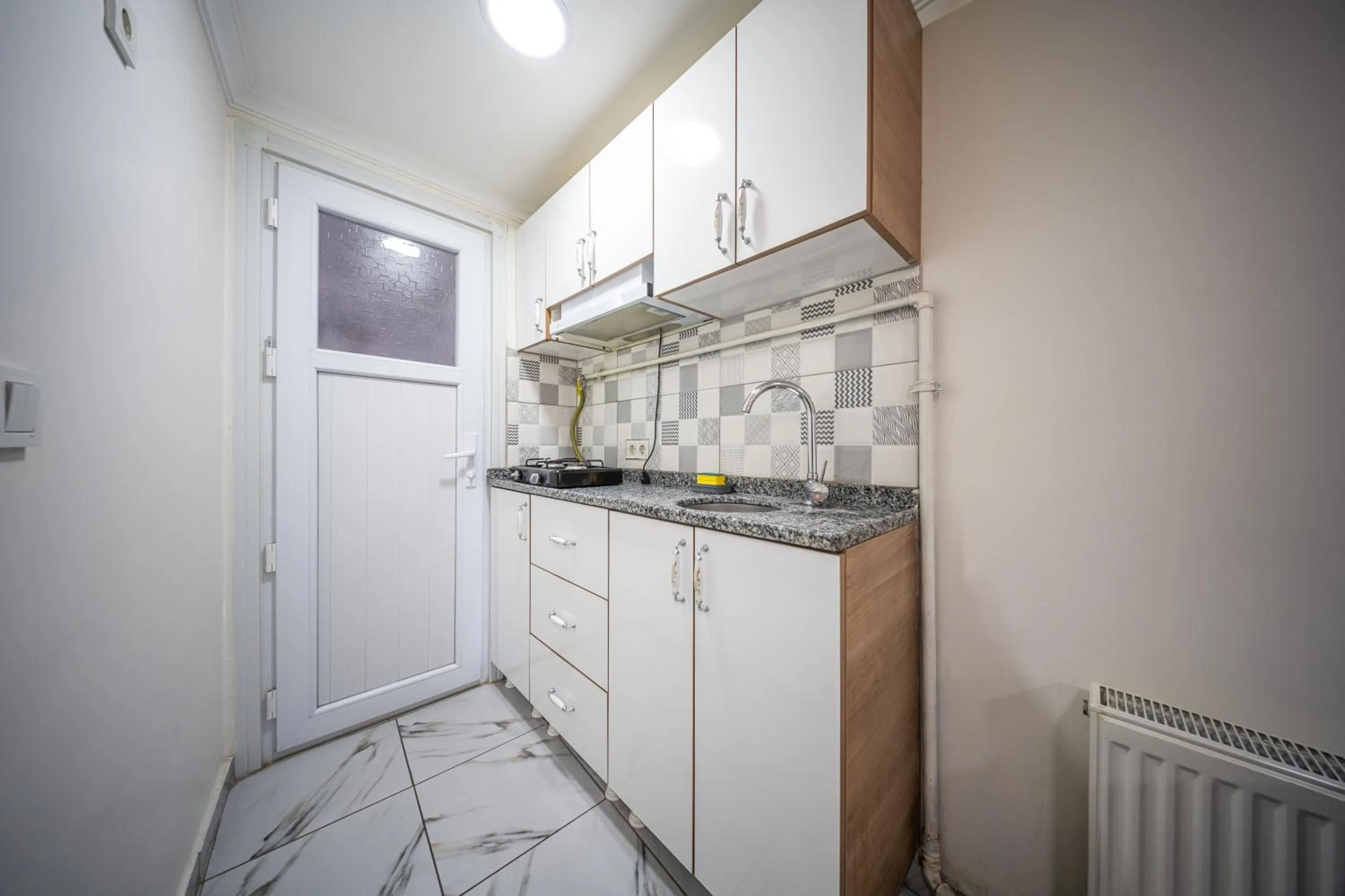 Kitchen or kitchenette in LAOS OTEL