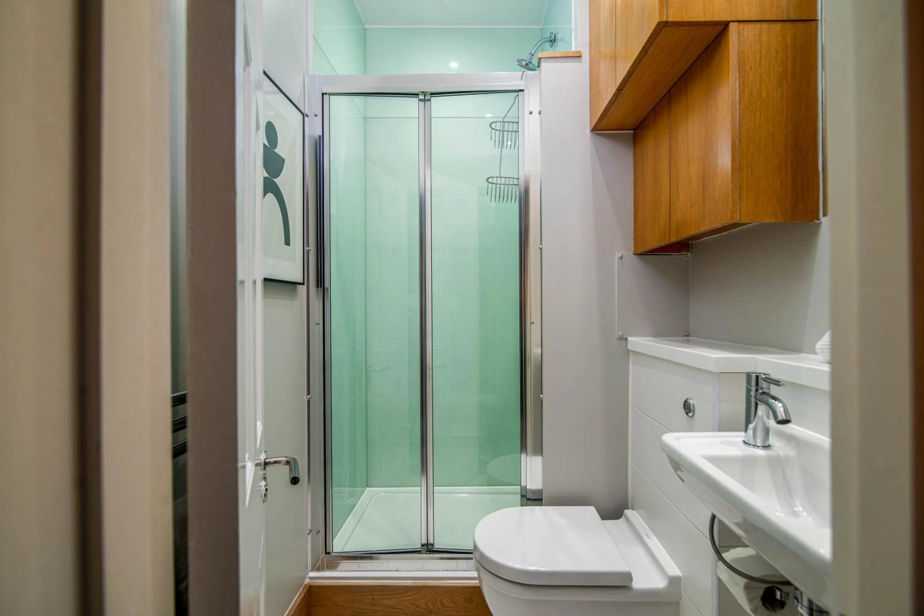 Bathroom in 5 Doughty Street - Urban Apartments