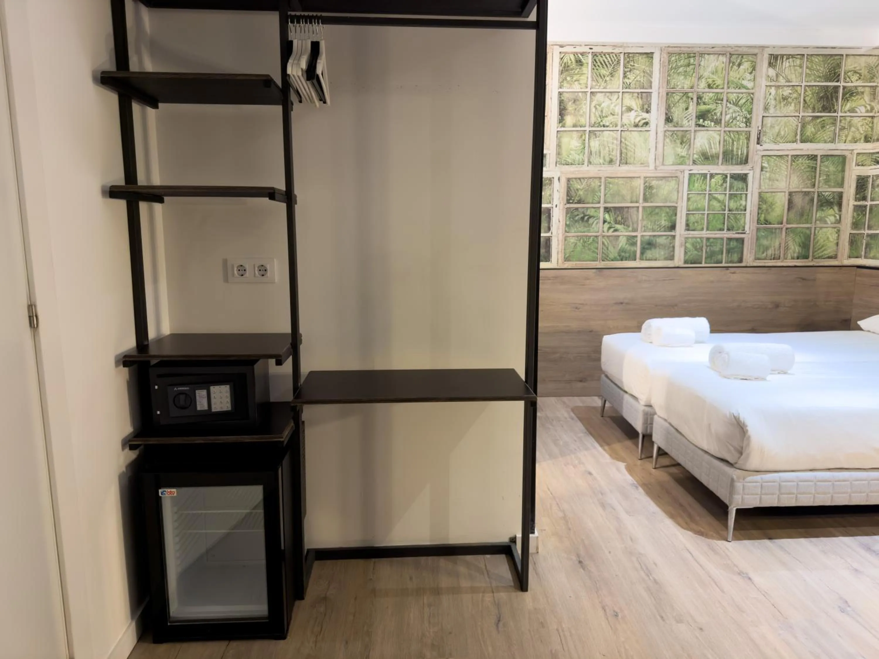 Bedroom, Bed in Casp Green House