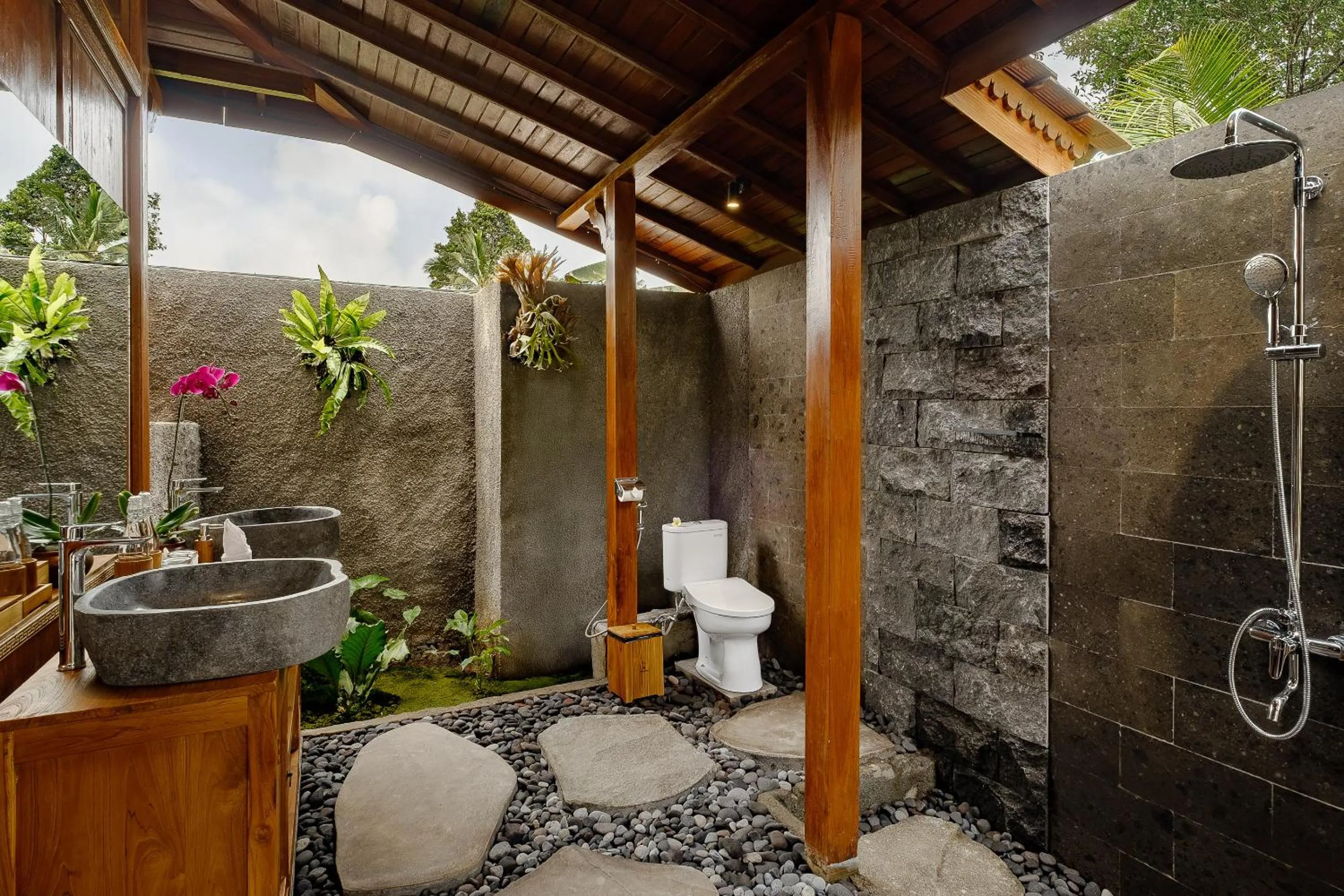 Shower in Anandari Ubud Villa