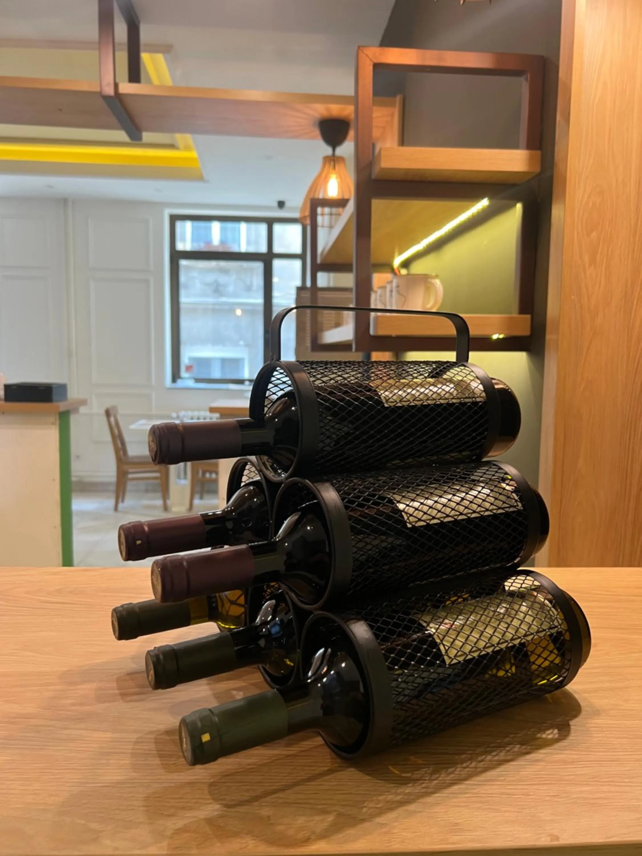 Restaurant/places to eat in Side One Design Hotel Garni