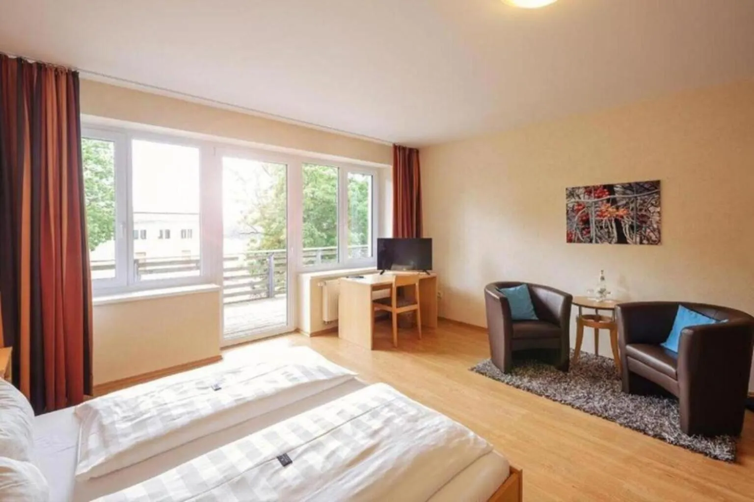 Bedroom, Bed in Bernsteinsee Hotel and Ferien by Palette Resorts