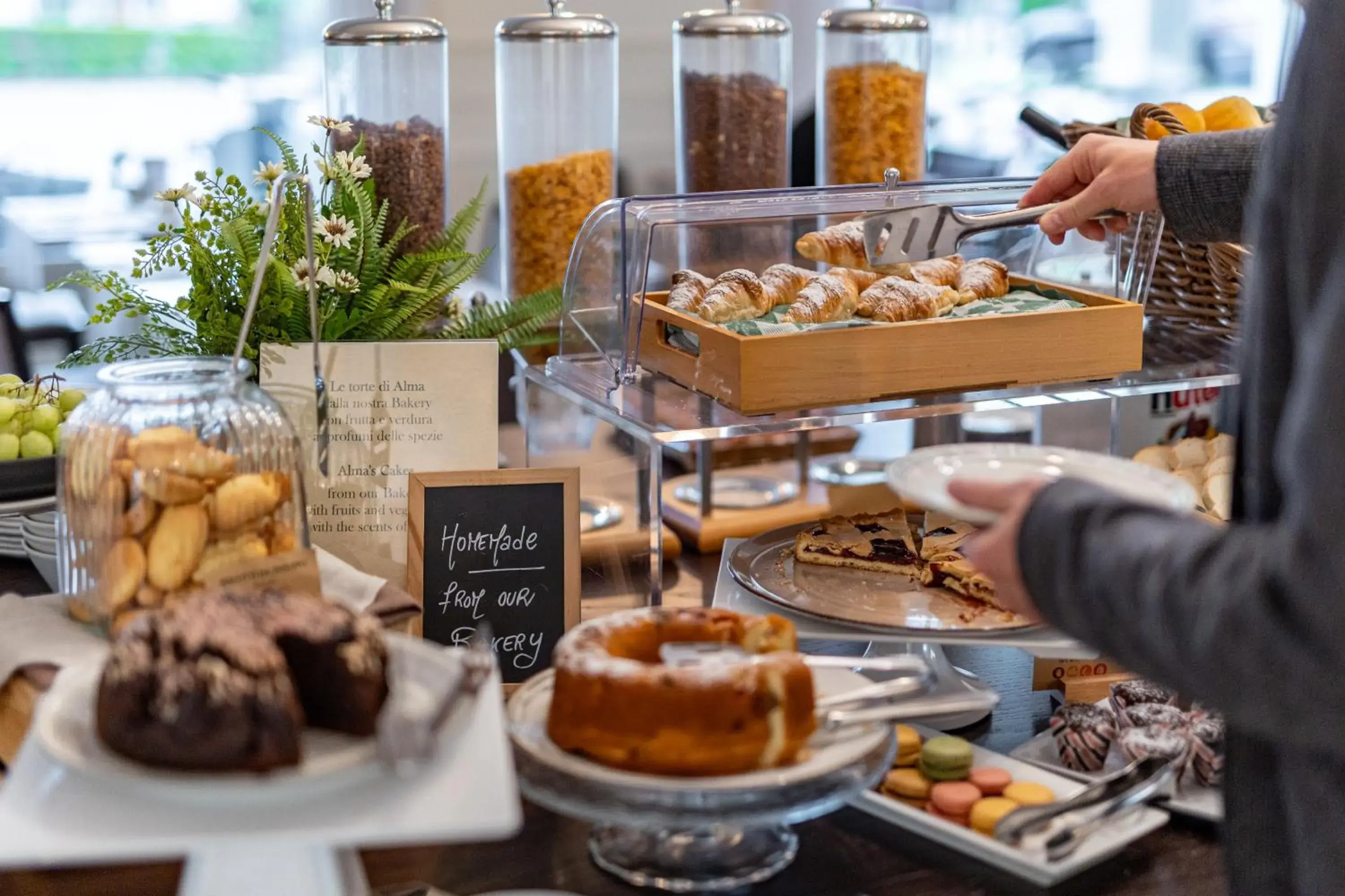 Breakfast in La Casa del Mulino Breakfast in La Casa del Mulino