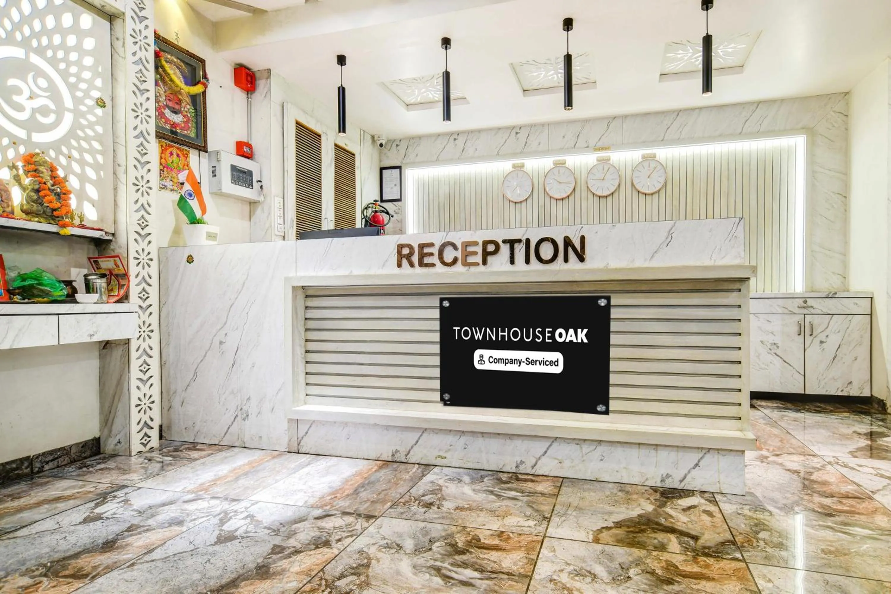 Lobby or reception in Townhouse Oak PTC Indore Junction