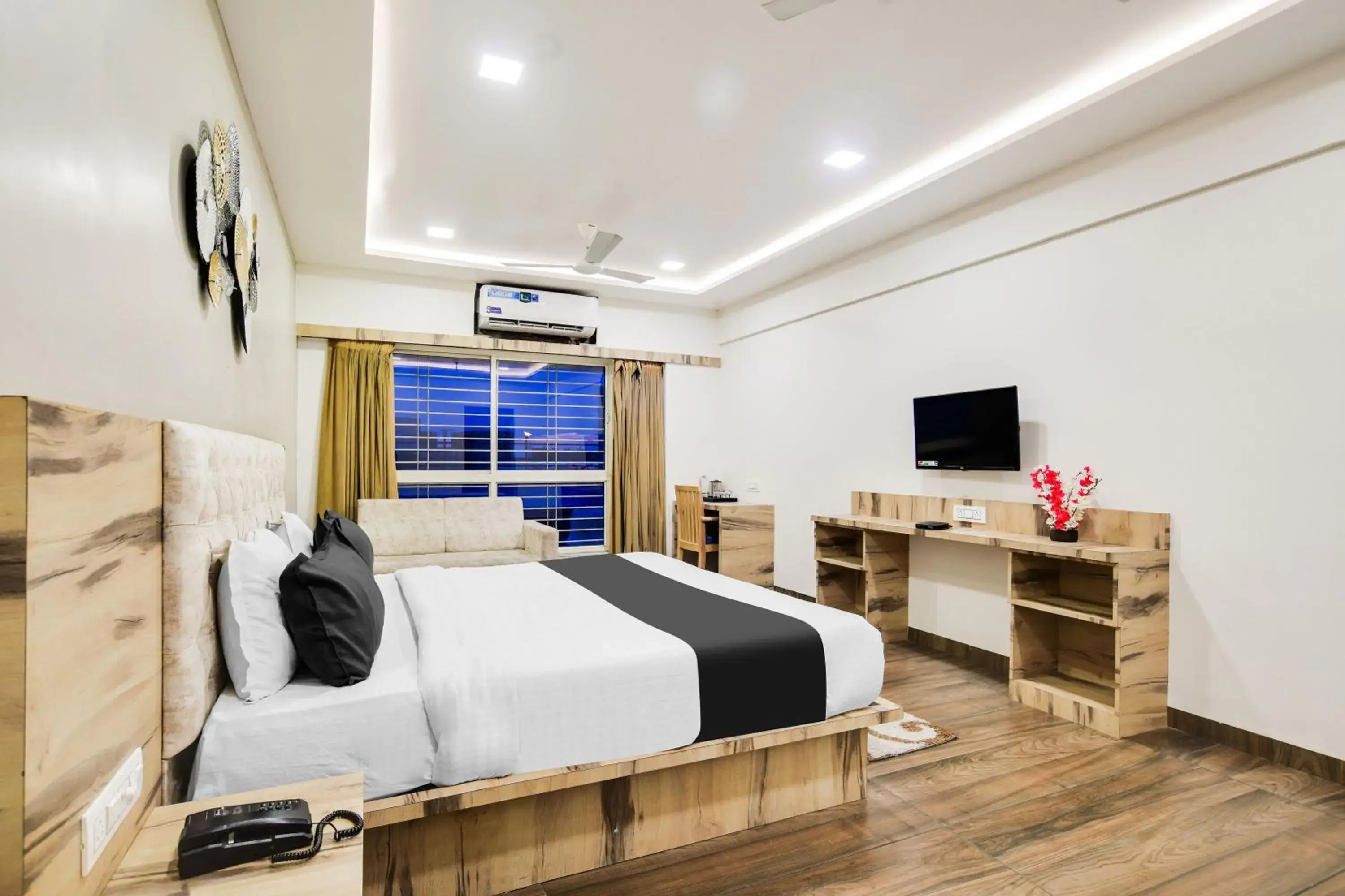 Bedroom, Bed in Townhouse Oak PTC Indore Junction Bedroom, Bed in Townhouse Oak PTC Indore Junction