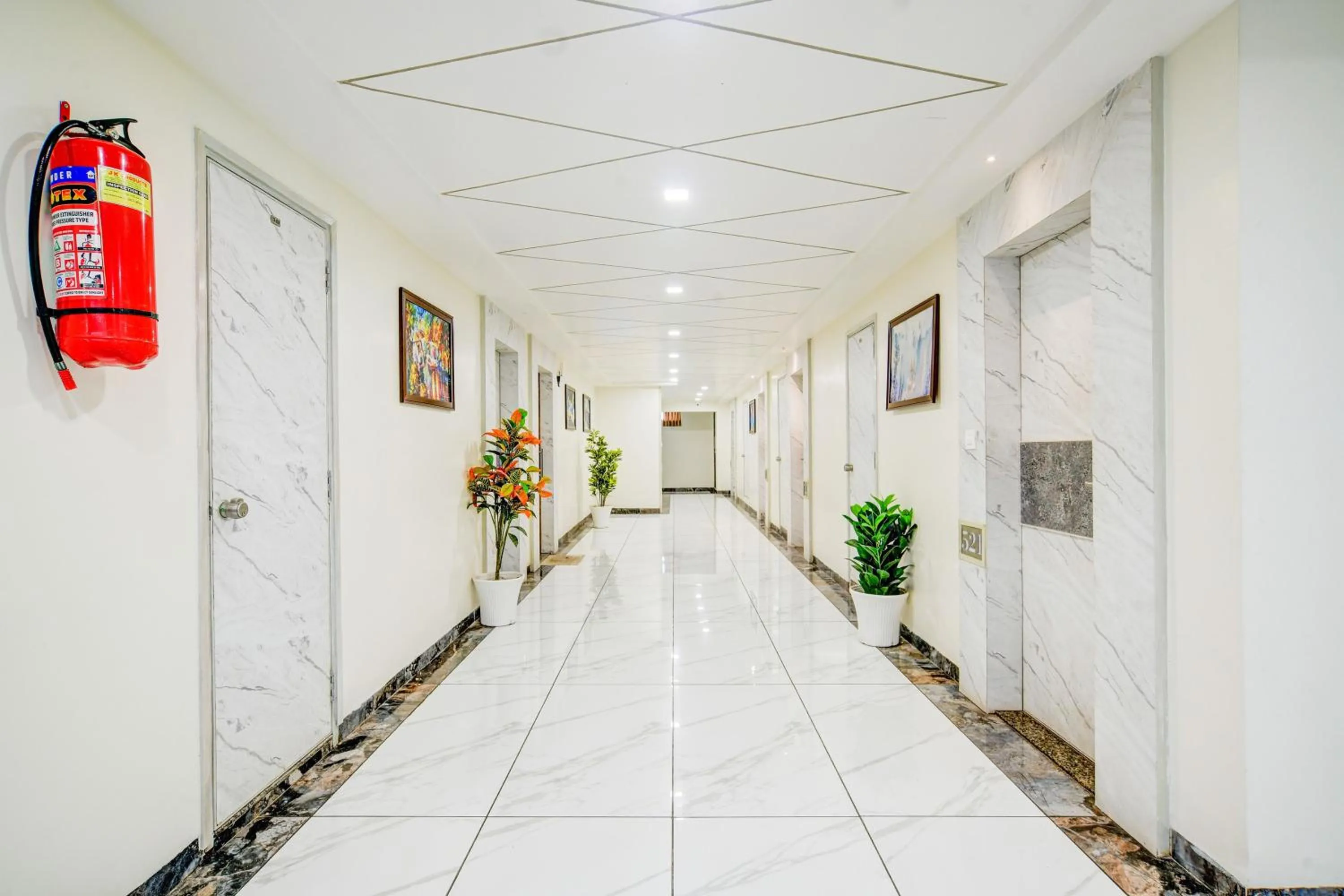 Lobby or reception in Townhouse Oak PTC Indore Junction