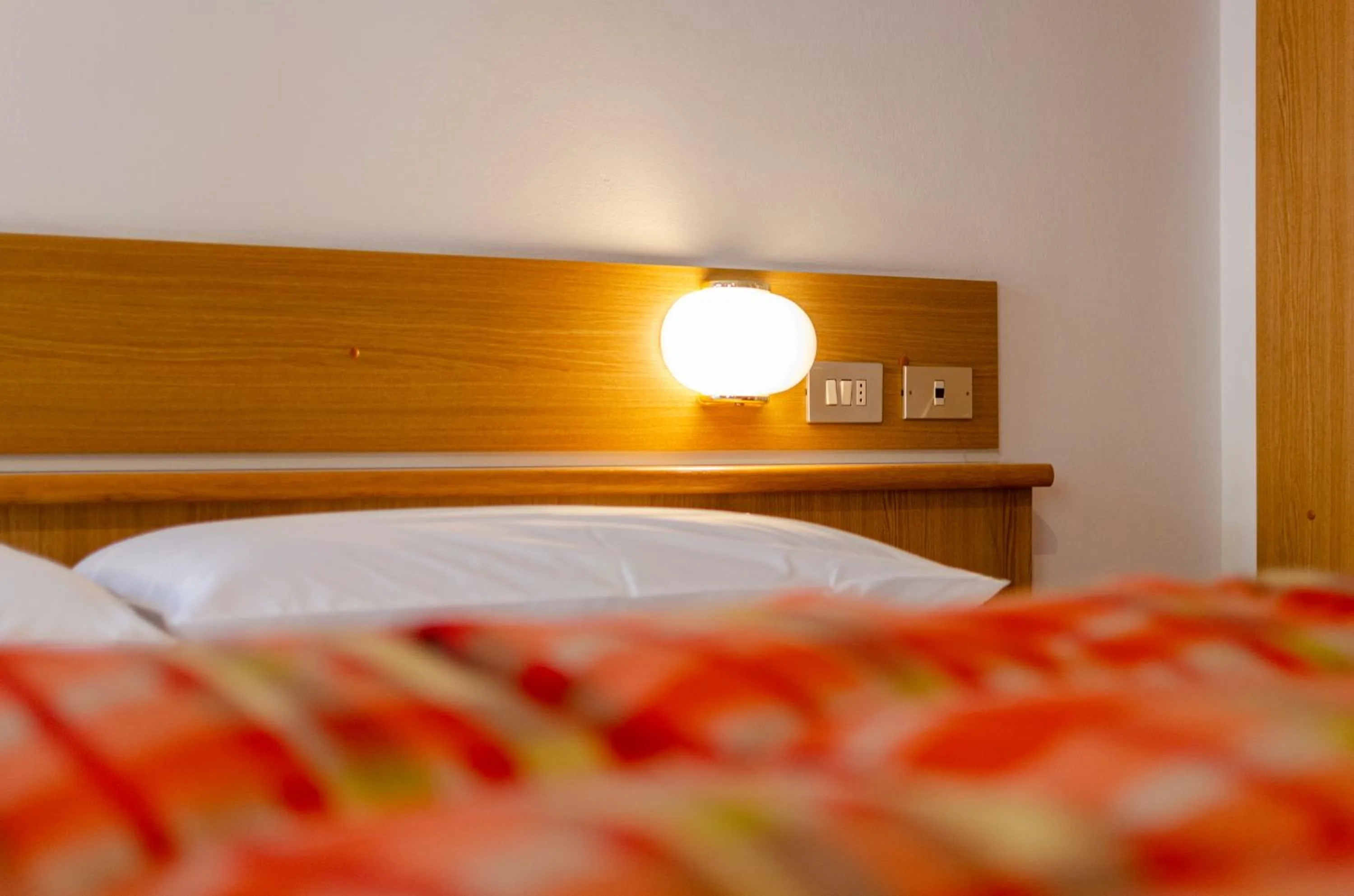 Bedroom, Bed in Hotel Cristallo