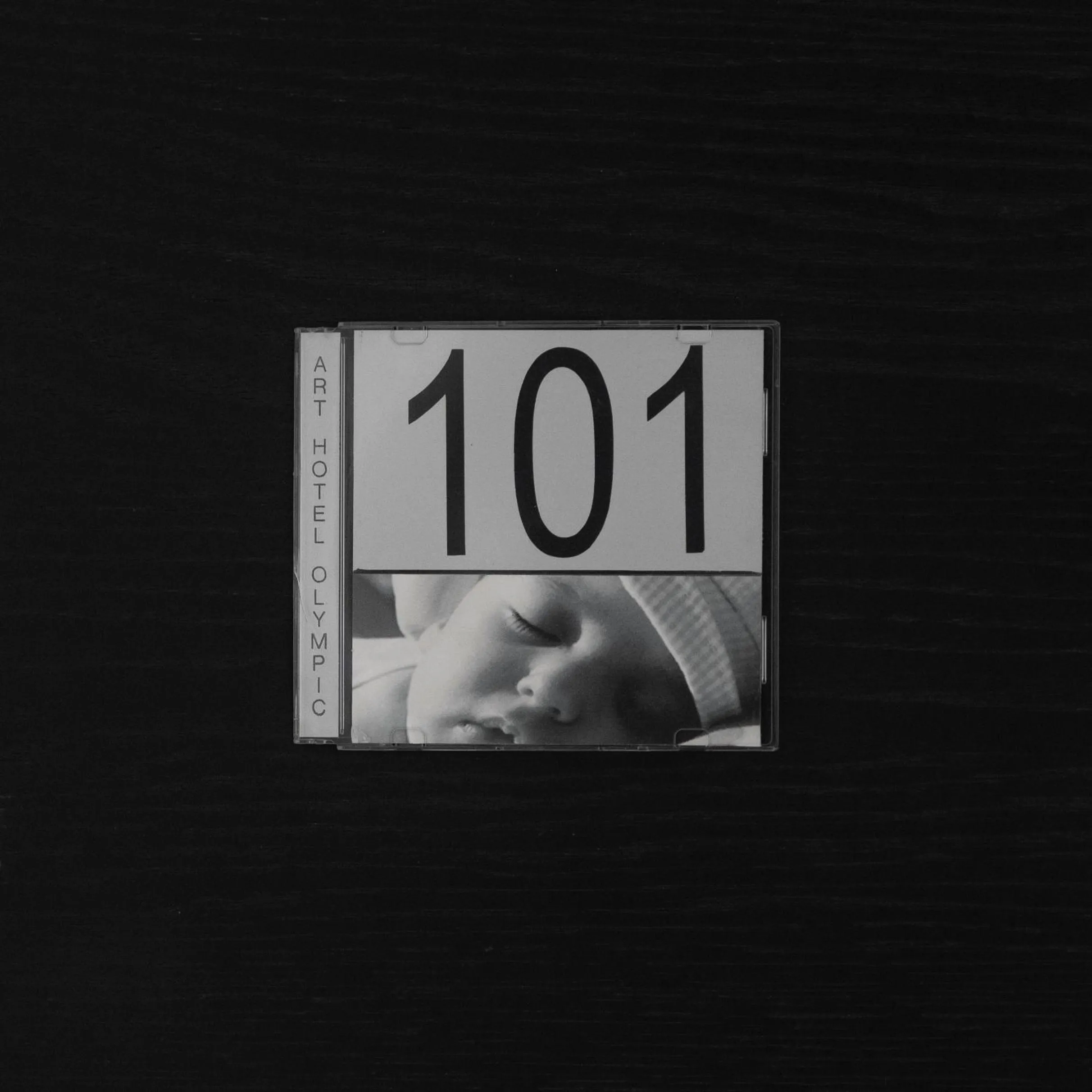 Text overlay in Art Hotel Olympic