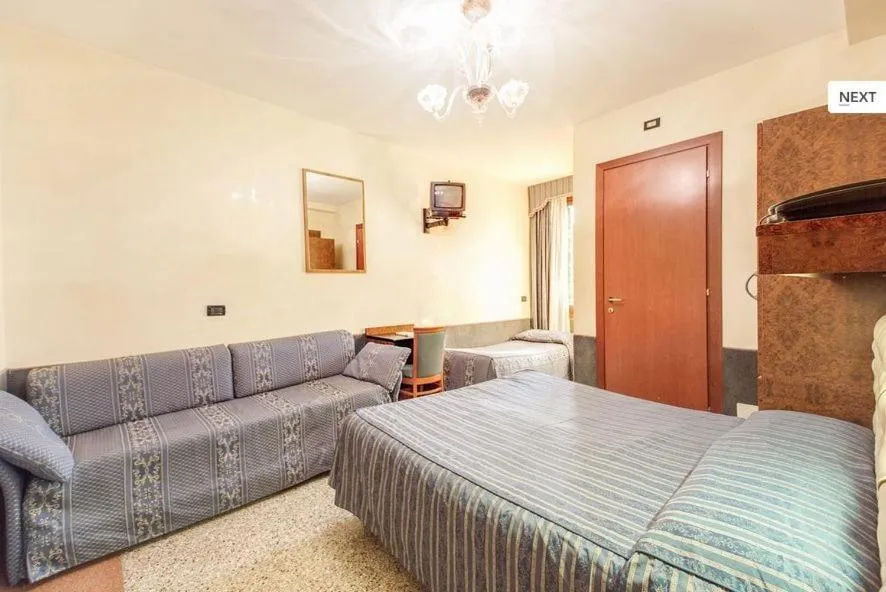 Photo of the whole room, Bed in Atlantide Hotel