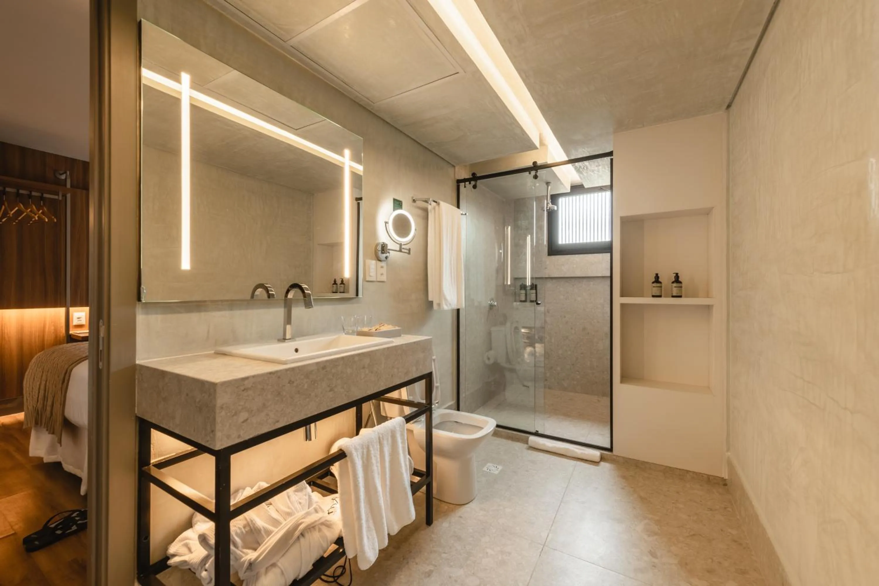 Shower in BA'RA Hotel