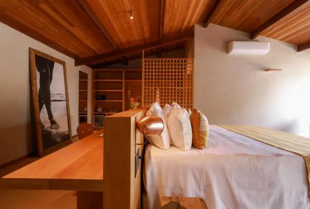 Bed in Barracuda Boutique