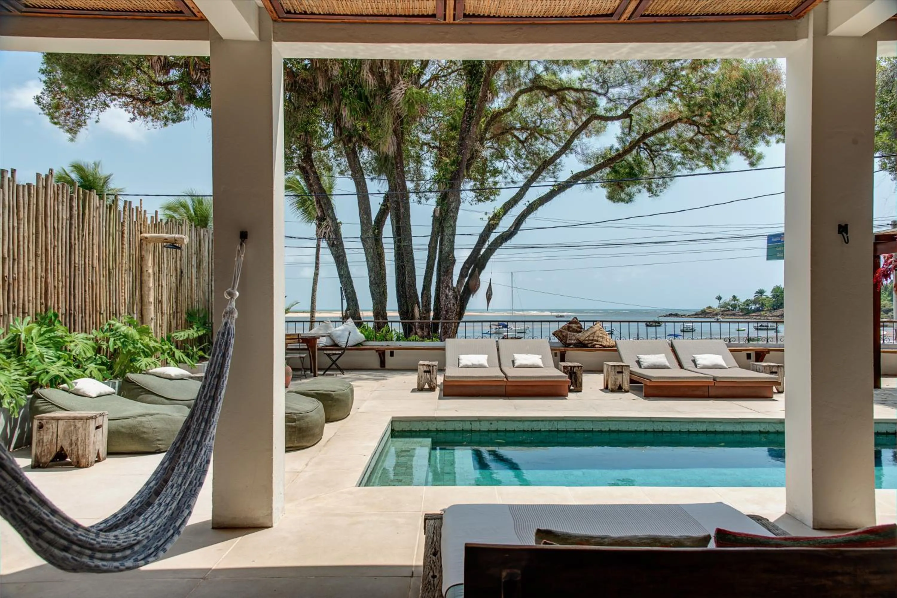 Swimming pool in Barracuda Boutique