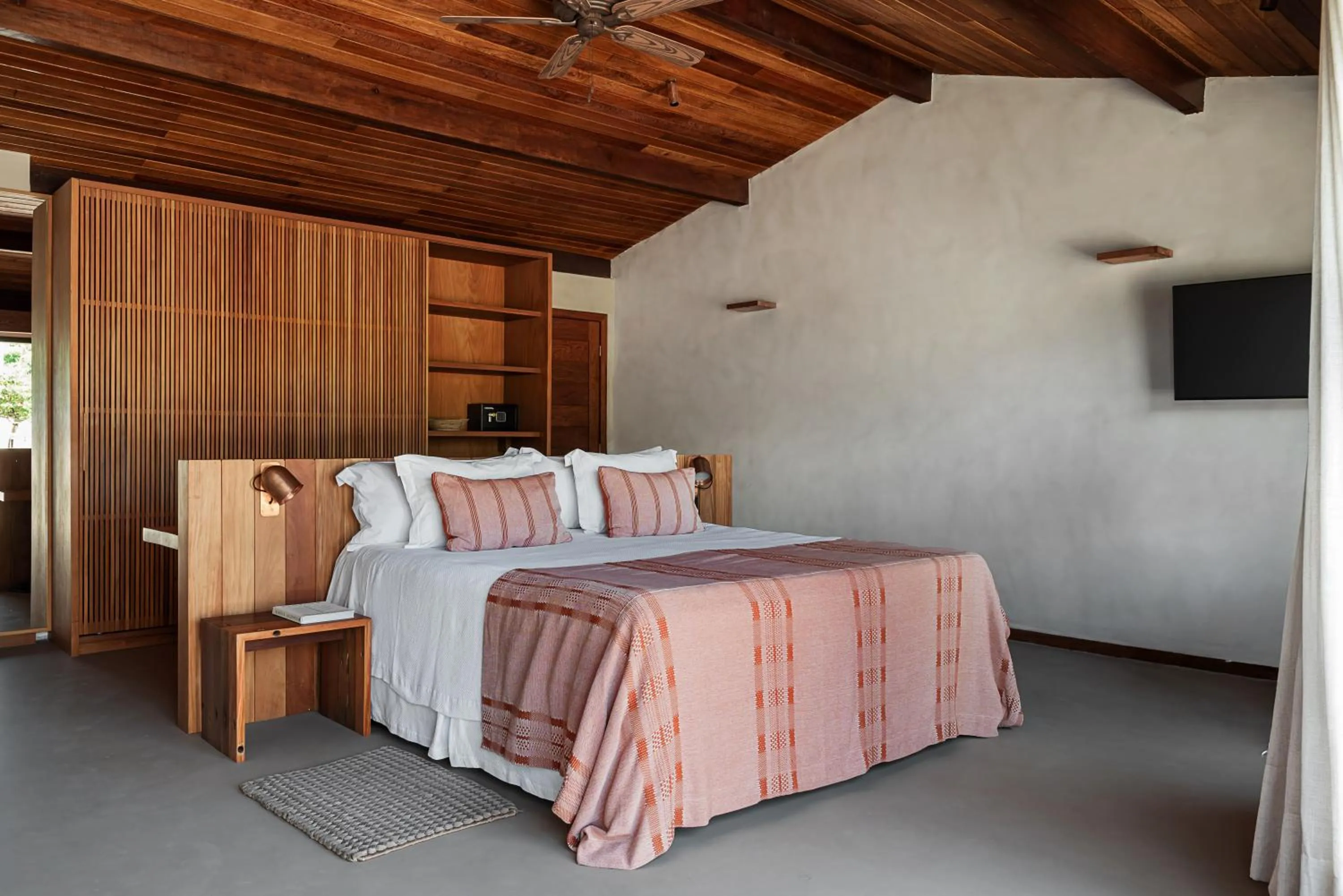 Bed in Barracuda Boutique