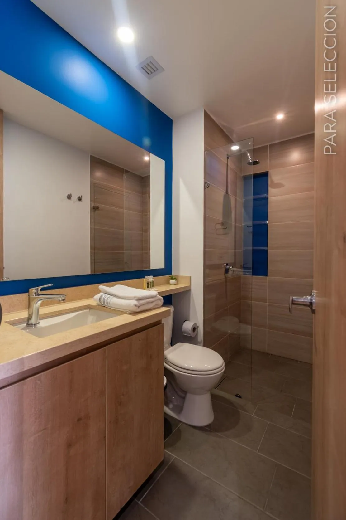 Bathroom in CentralX 21 Bogotá