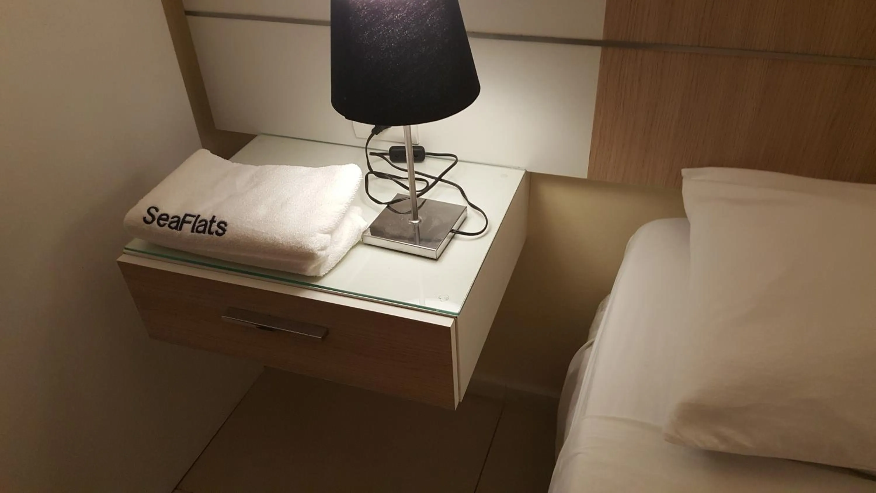 View (from property/room), Bed in Seaflats - Meireles - Villa Costeira