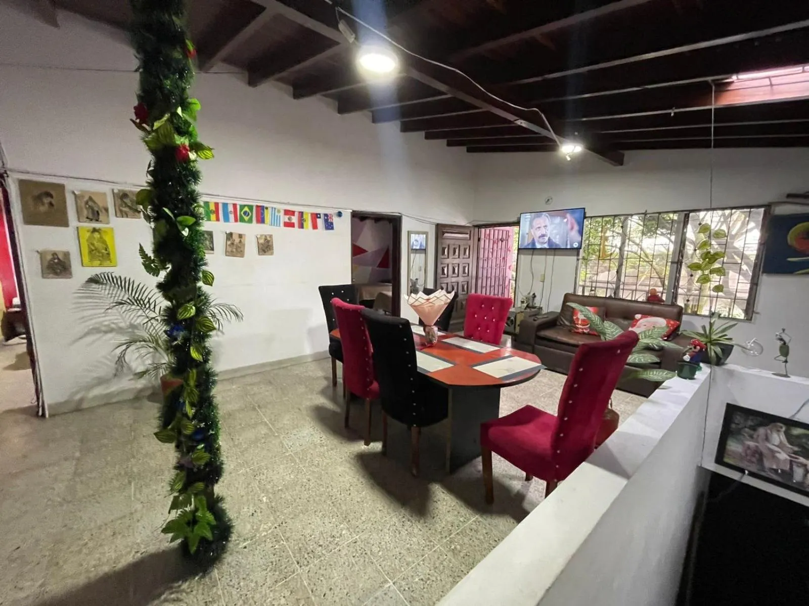 Seating area in Hostel Urban City Medellin