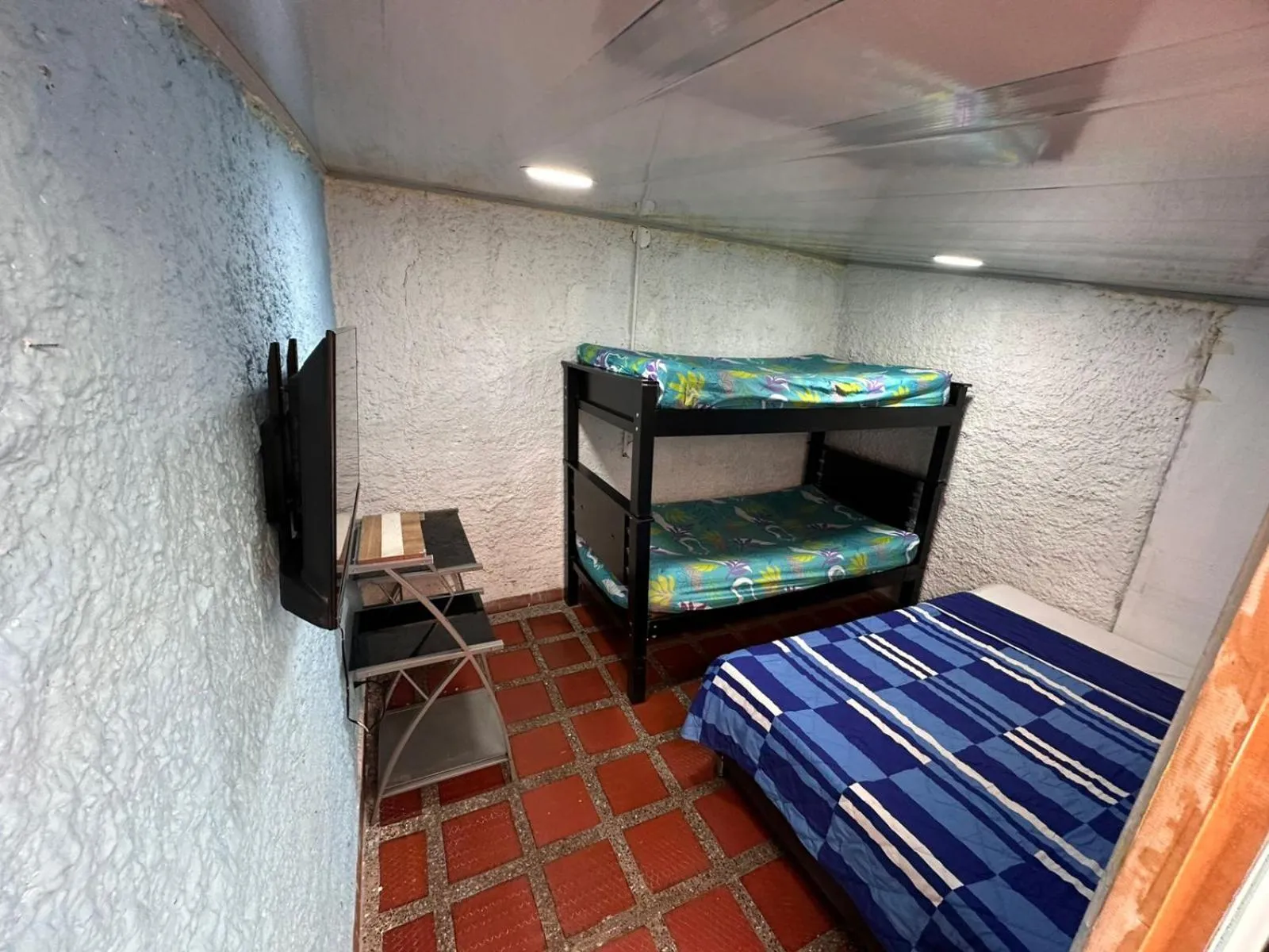 Photo of the whole room, Bed in Hostel Urban City Medellin