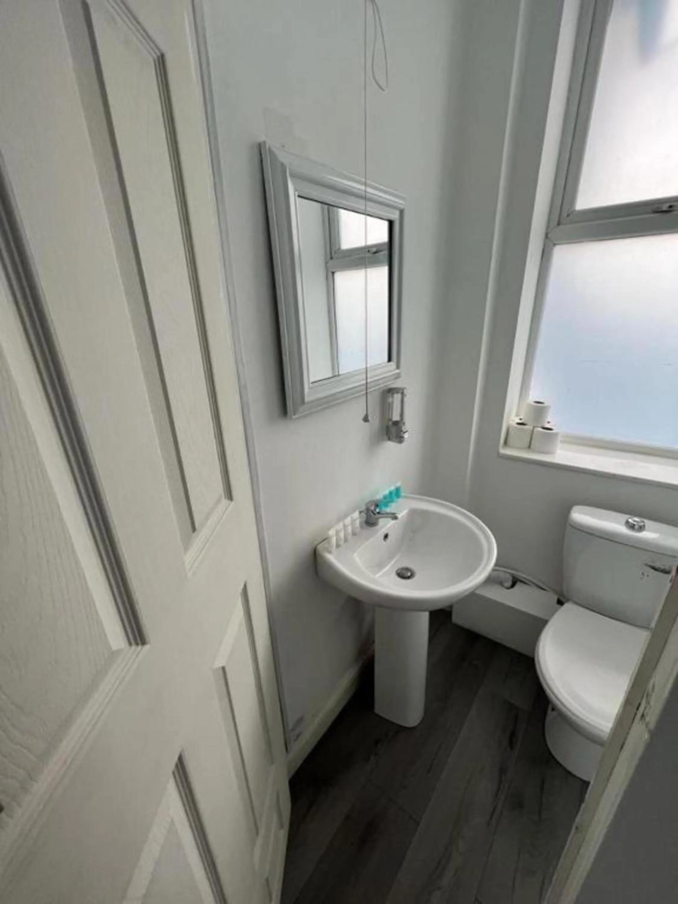 Bathroom in Diana Hotel Near Wembley Self Serviced Apartments