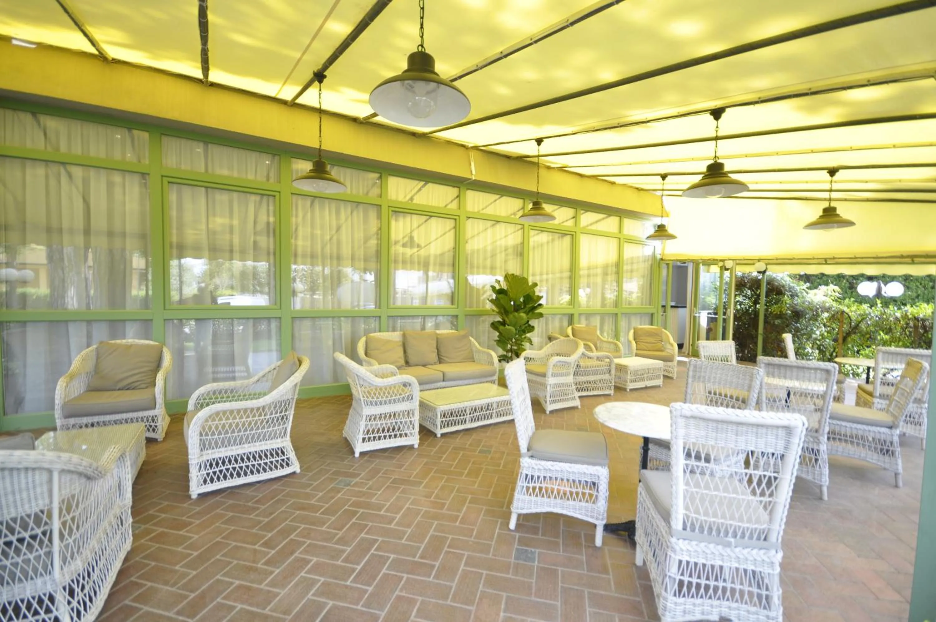 Patio in Hotel Airone