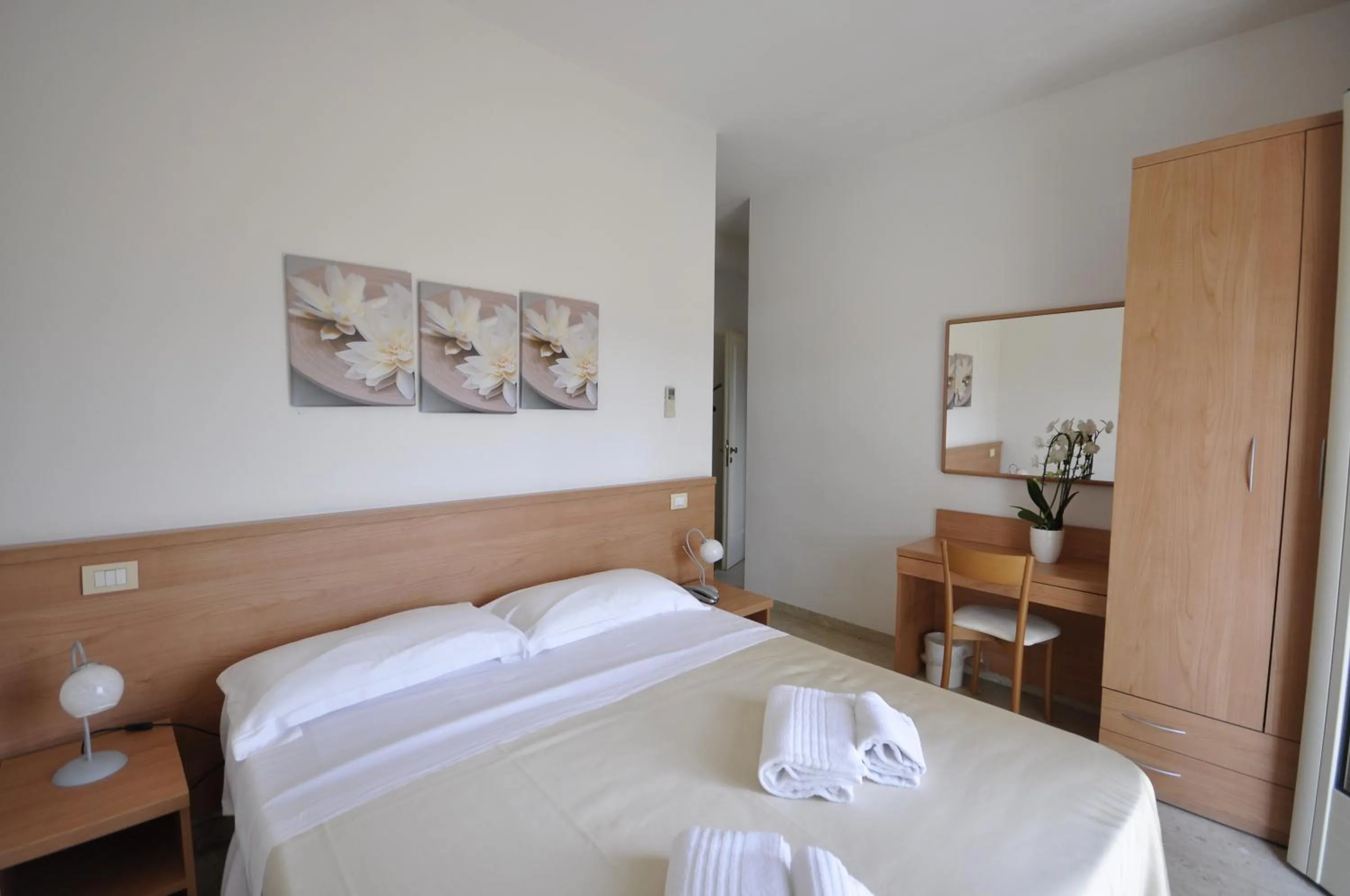 Bed in Hotel Airone