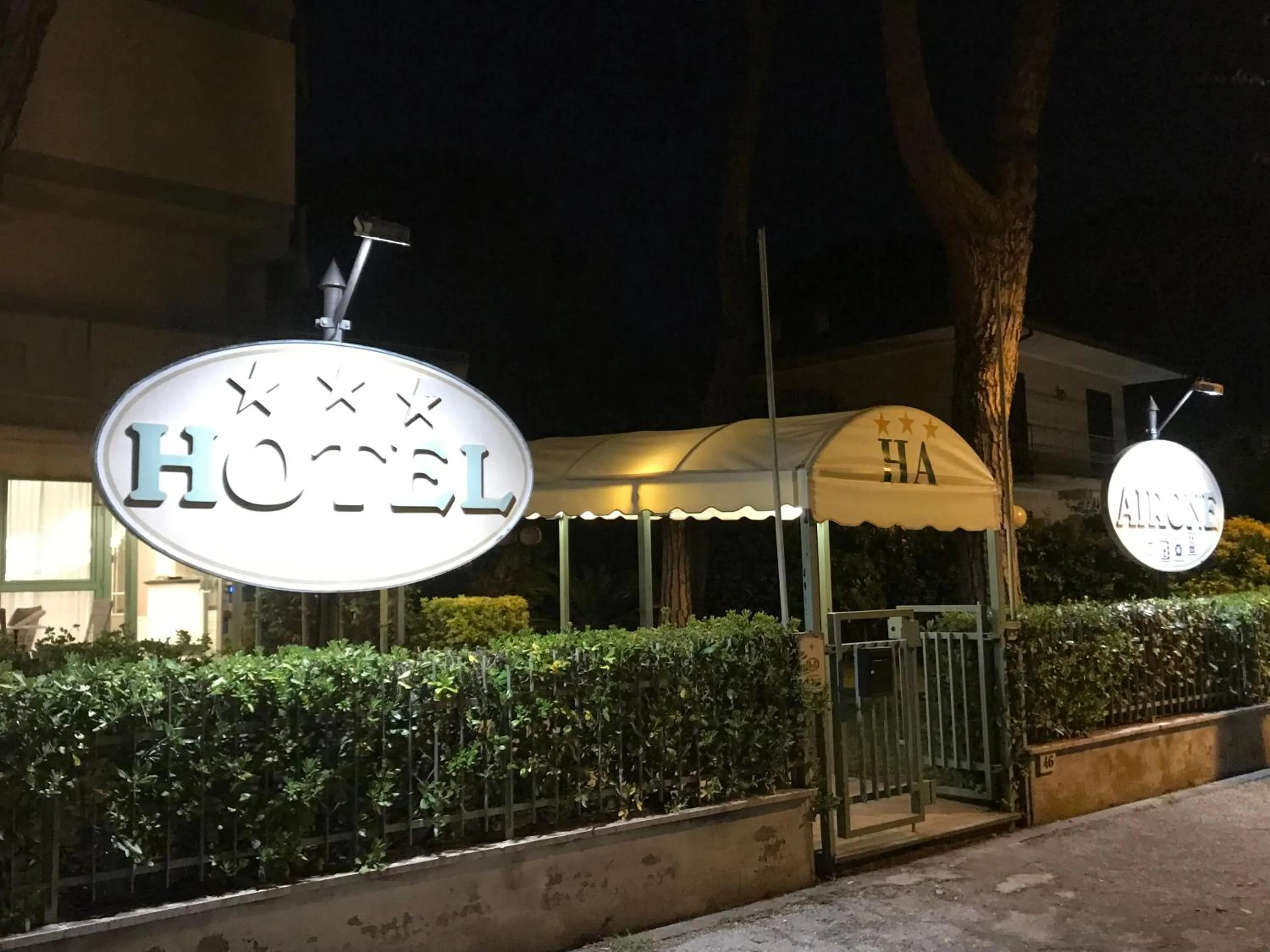 Facade/entrance in Hotel Airone