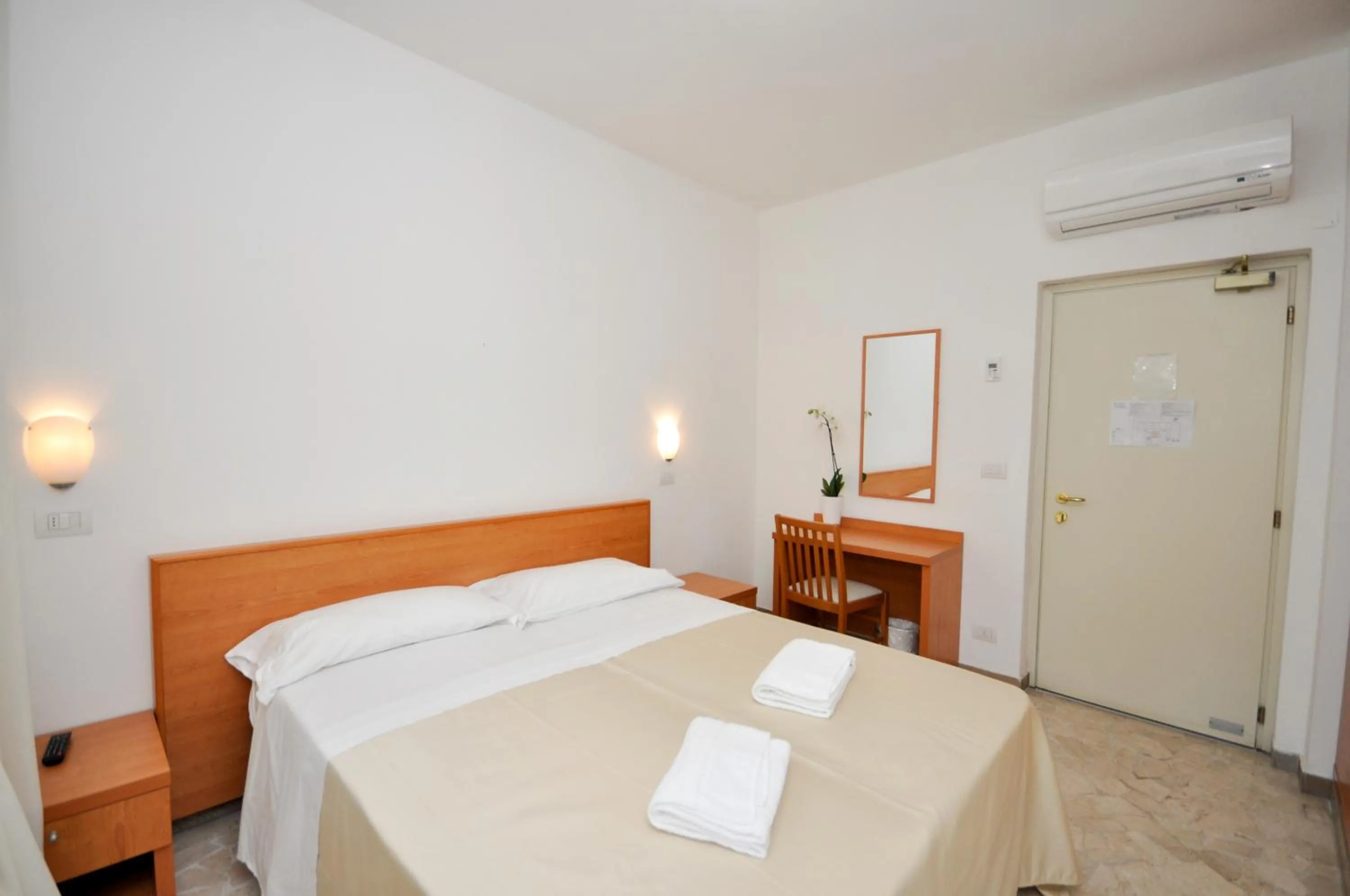 Bed in Hotel Airone