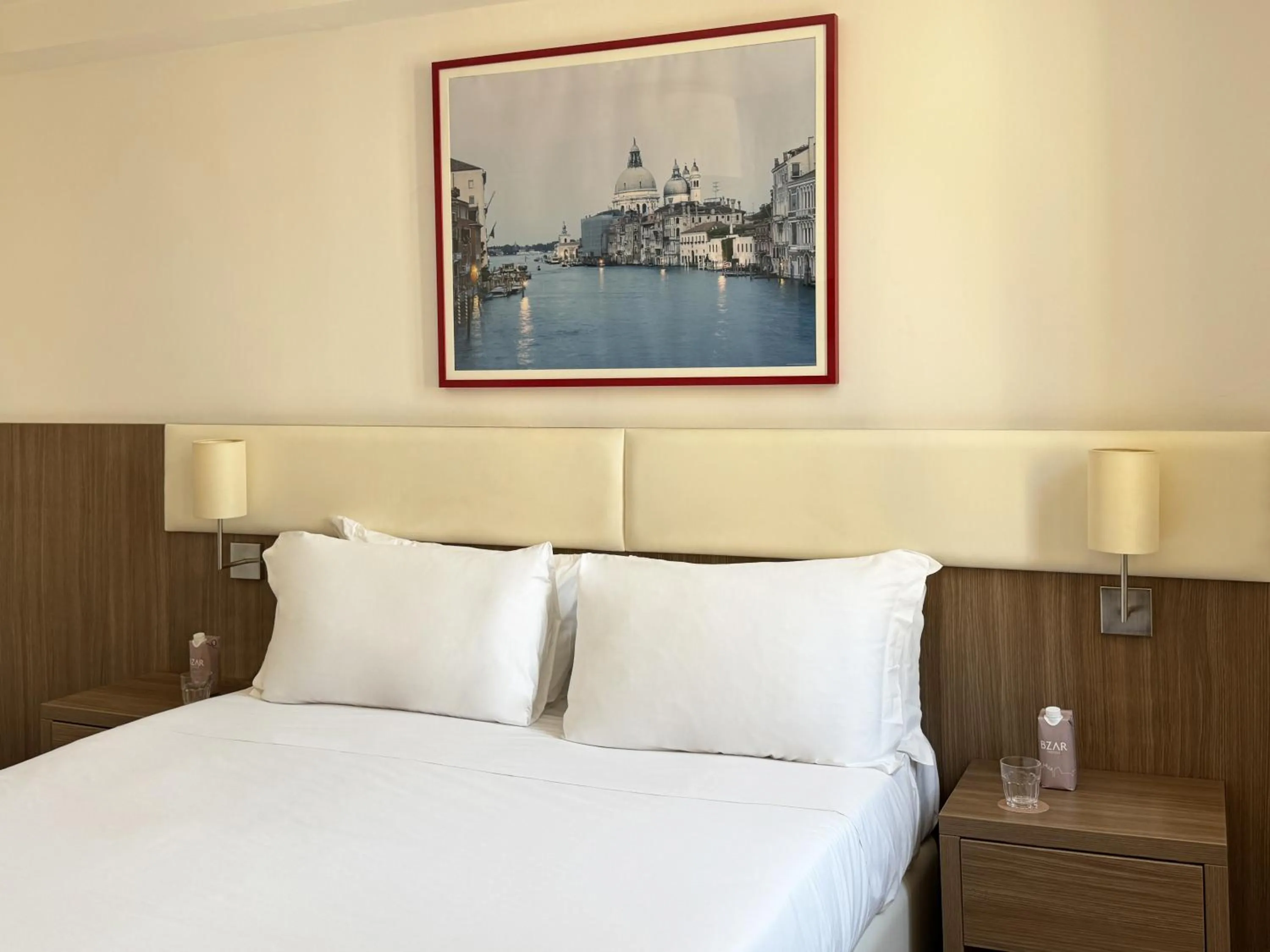 Bed in Hotel Il Moro di Venezia
