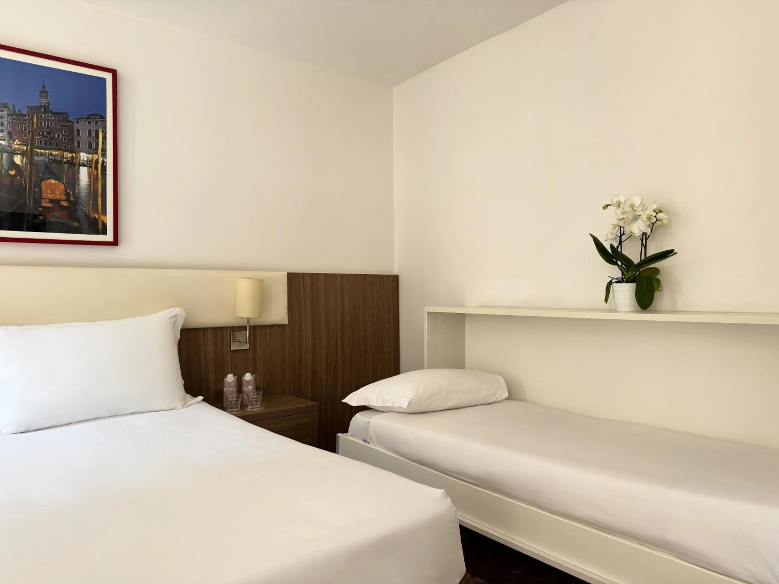 Bed in Hotel Il Moro di Venezia