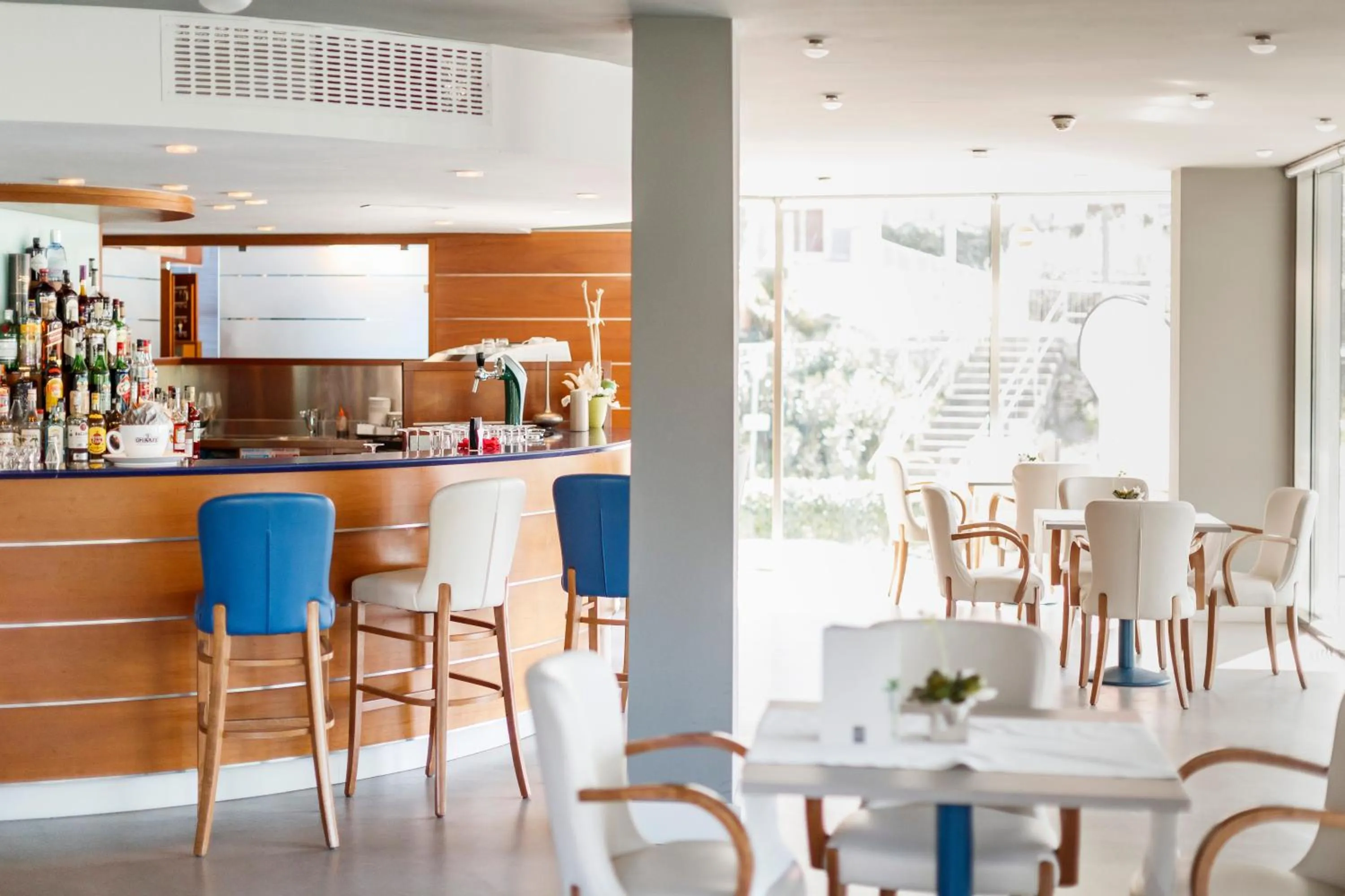 Lounge or bar in Caravel Bike Hotel