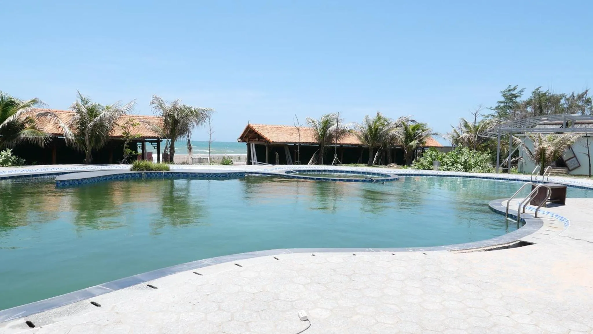 Swimming pool in Green Star Premium Resort - Mui Ne - Formerly Hung Thinh Resort